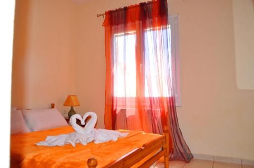 Two-Bedroom Apartment with City View - Photo 38