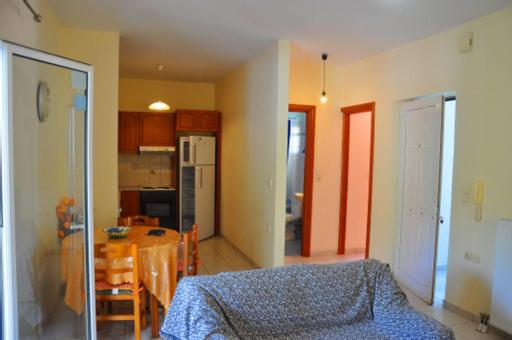 Two-Bedroom Apartment with City View - Photo 39