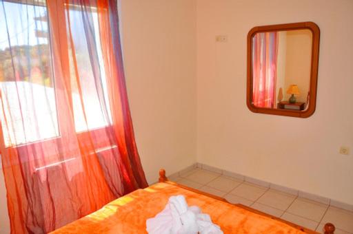 Two-Bedroom Apartment with City View - Photo 43