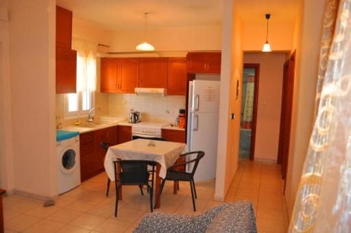 Two-Bedroom Apartment with City View - Photo 64