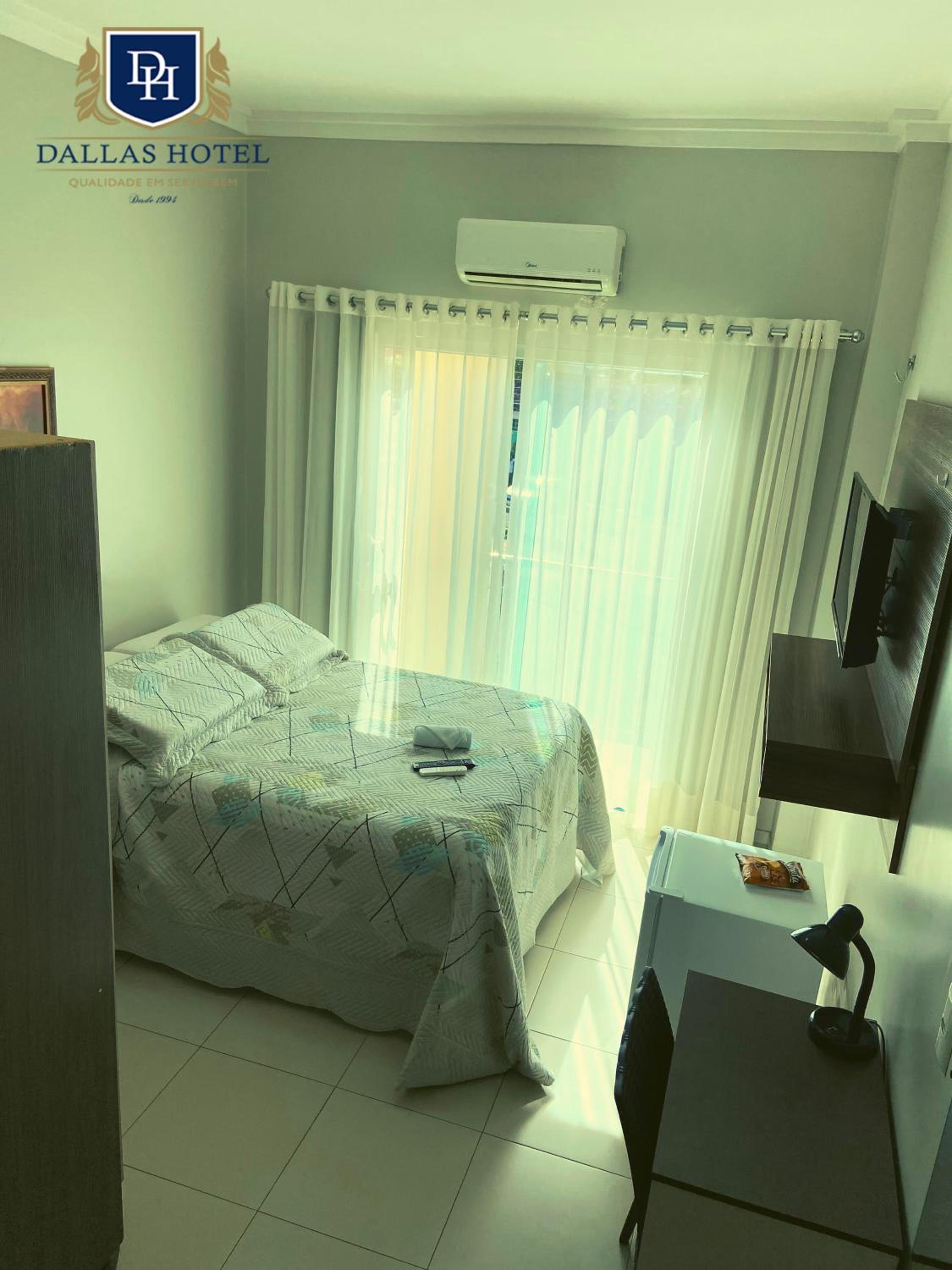 Suite - Photo 3