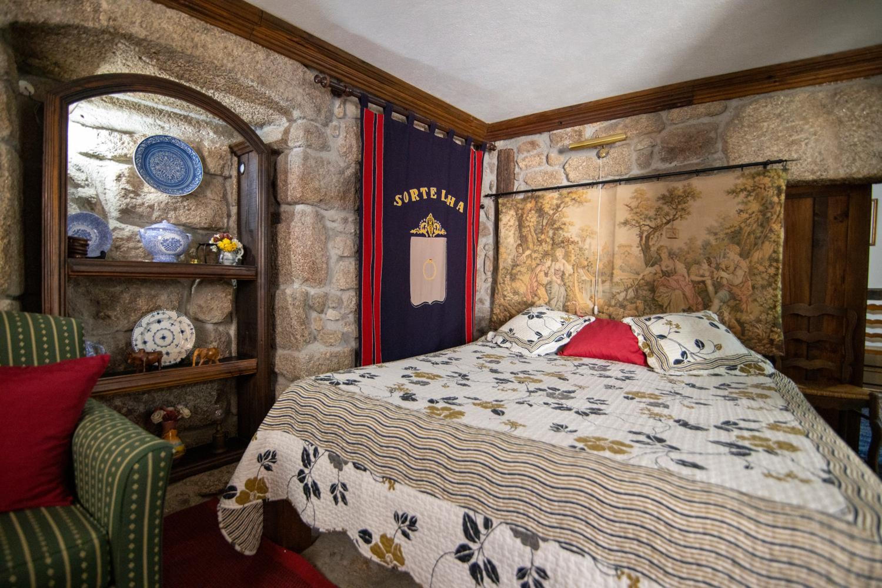 Three-Bedroom House - Photo 22
