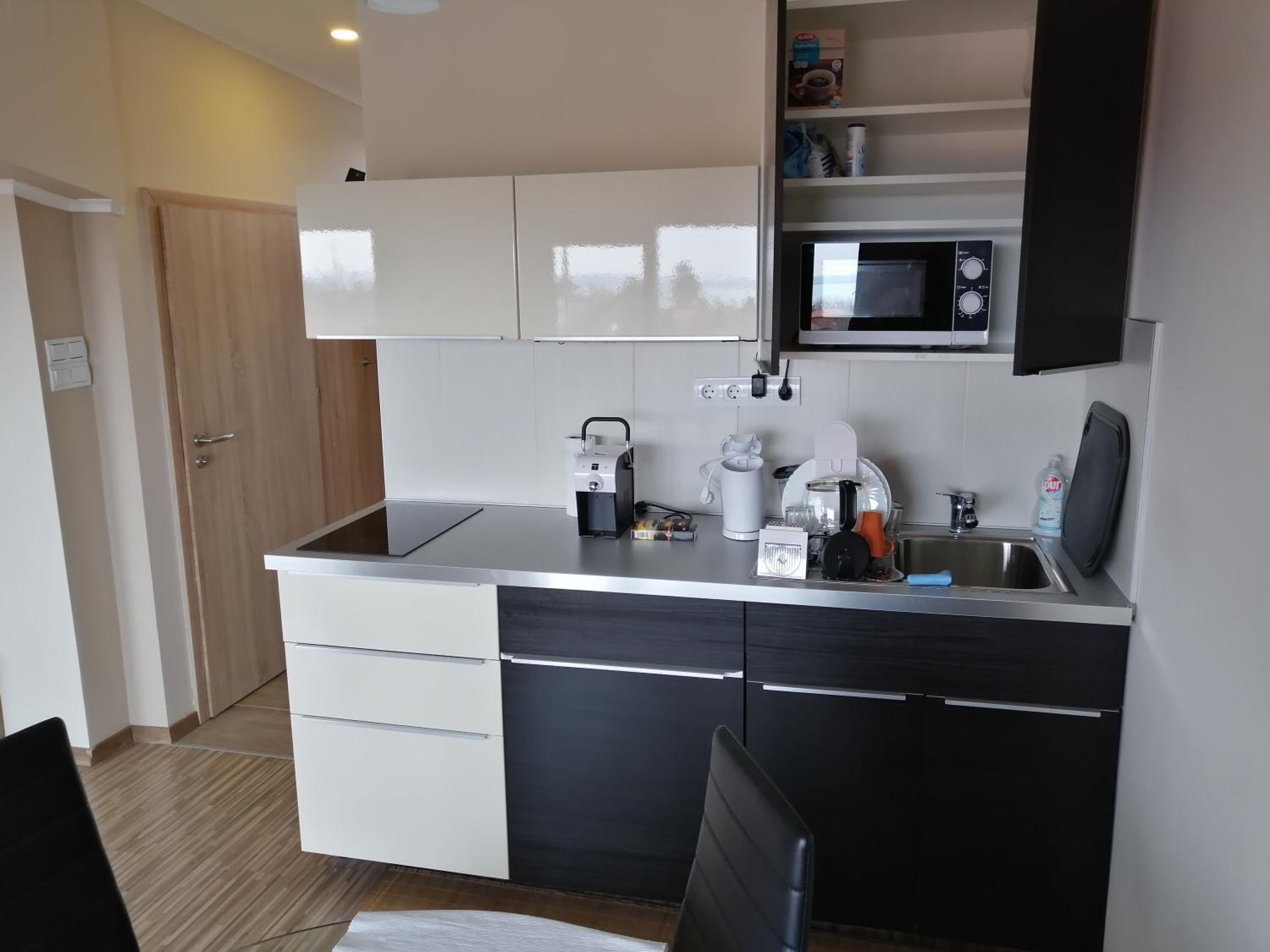Studio Apartment with Balcony (2 Adults) photo 3