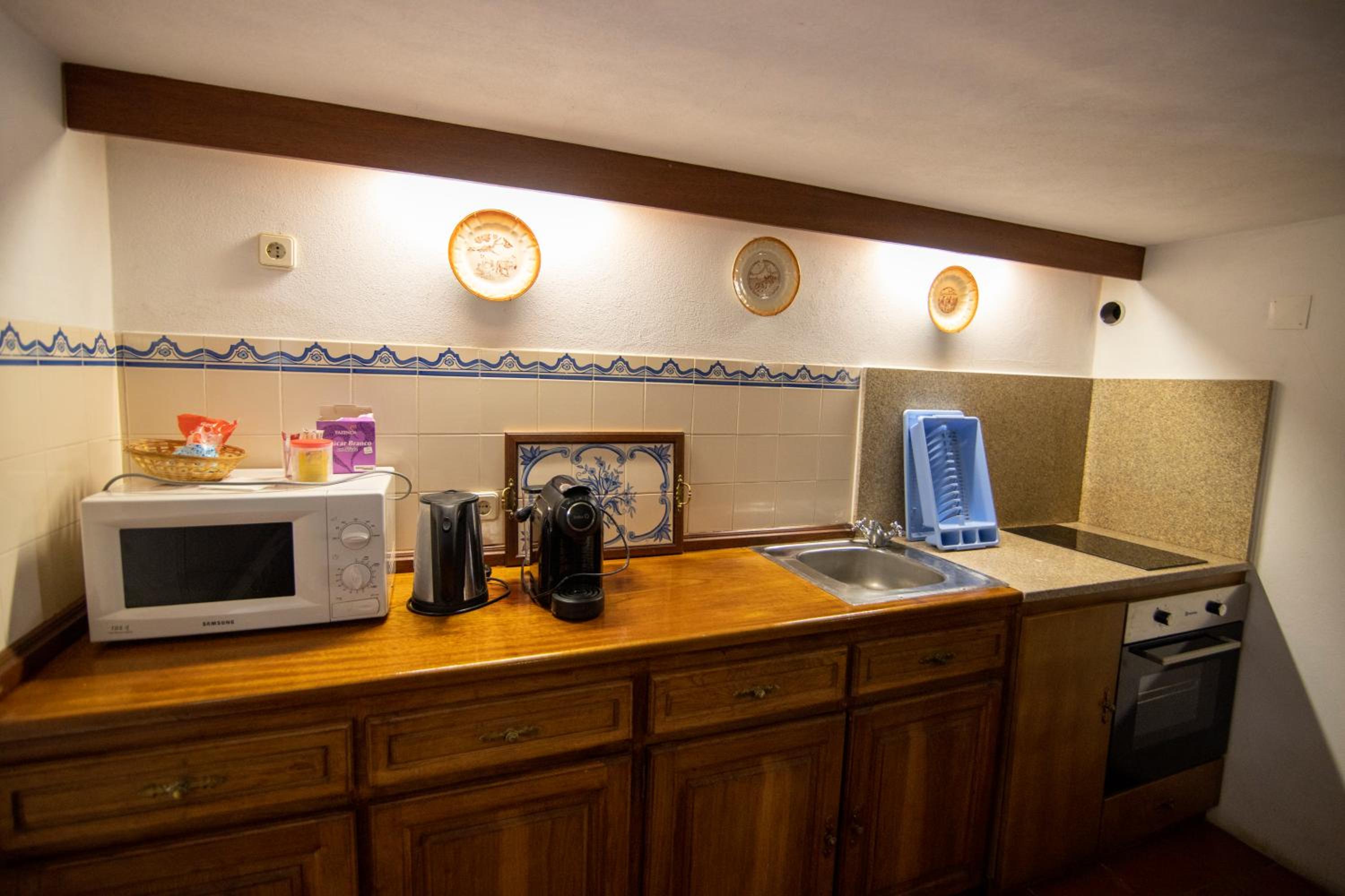 Two-Bedroom House - Photo 24