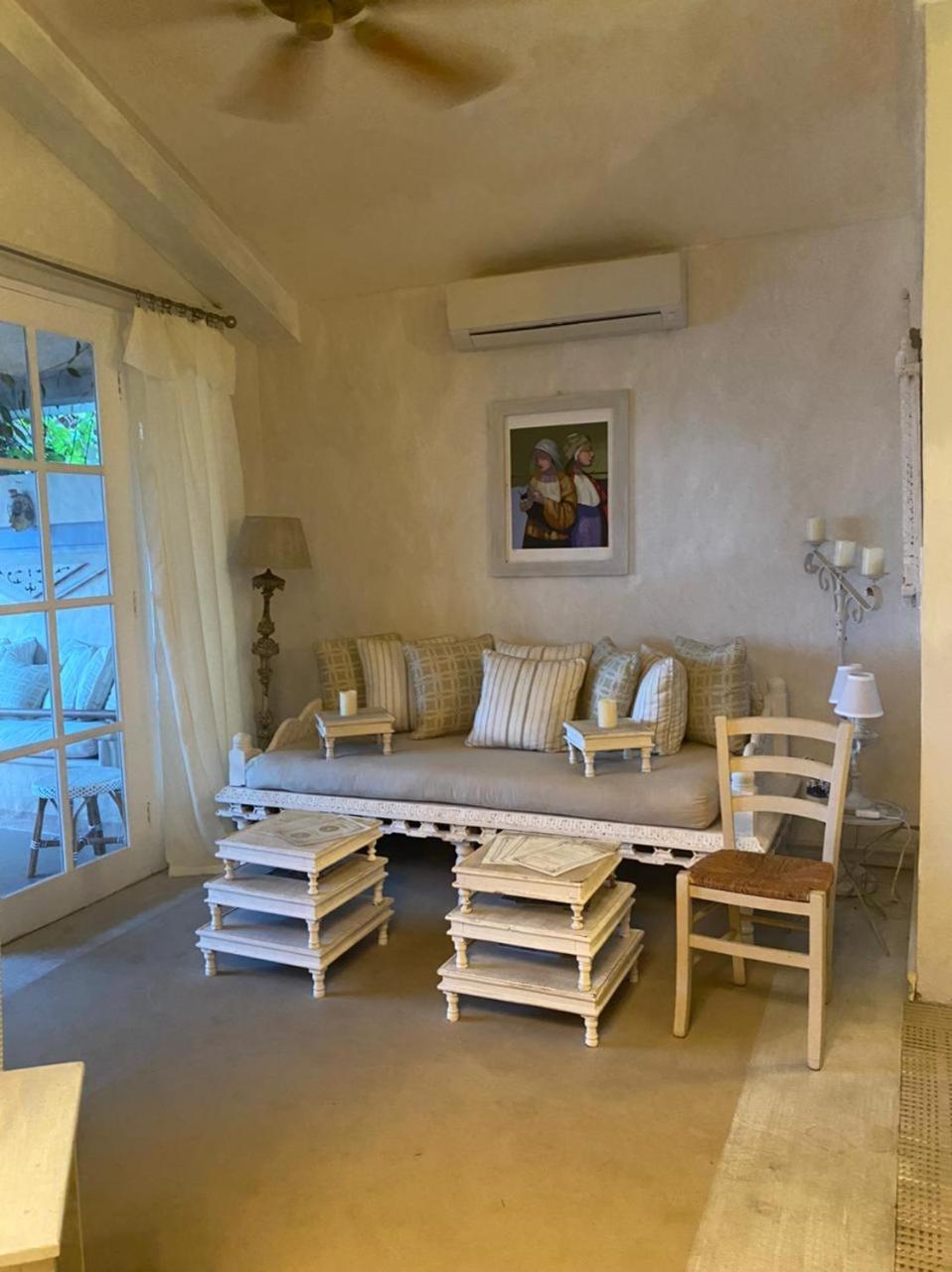 The Pearl Suite / Suite La Perla