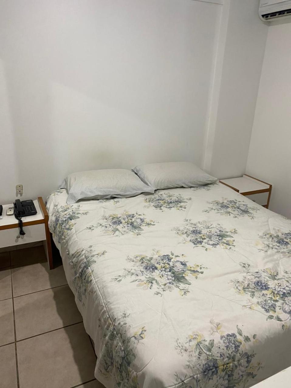 Deluxe Room (2 Adults + 1 Child)