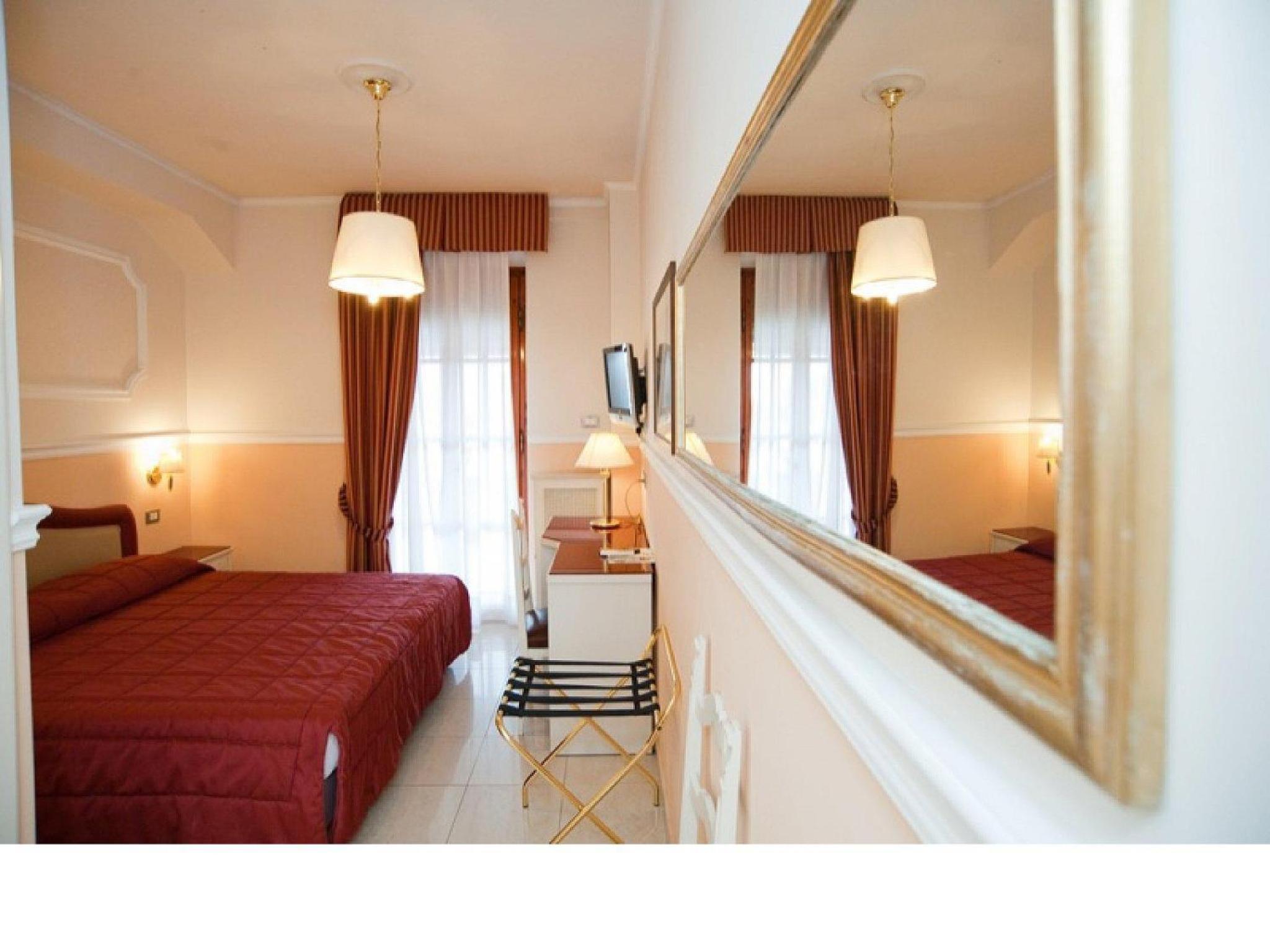 Superior Double or Twin Room - Photo 14