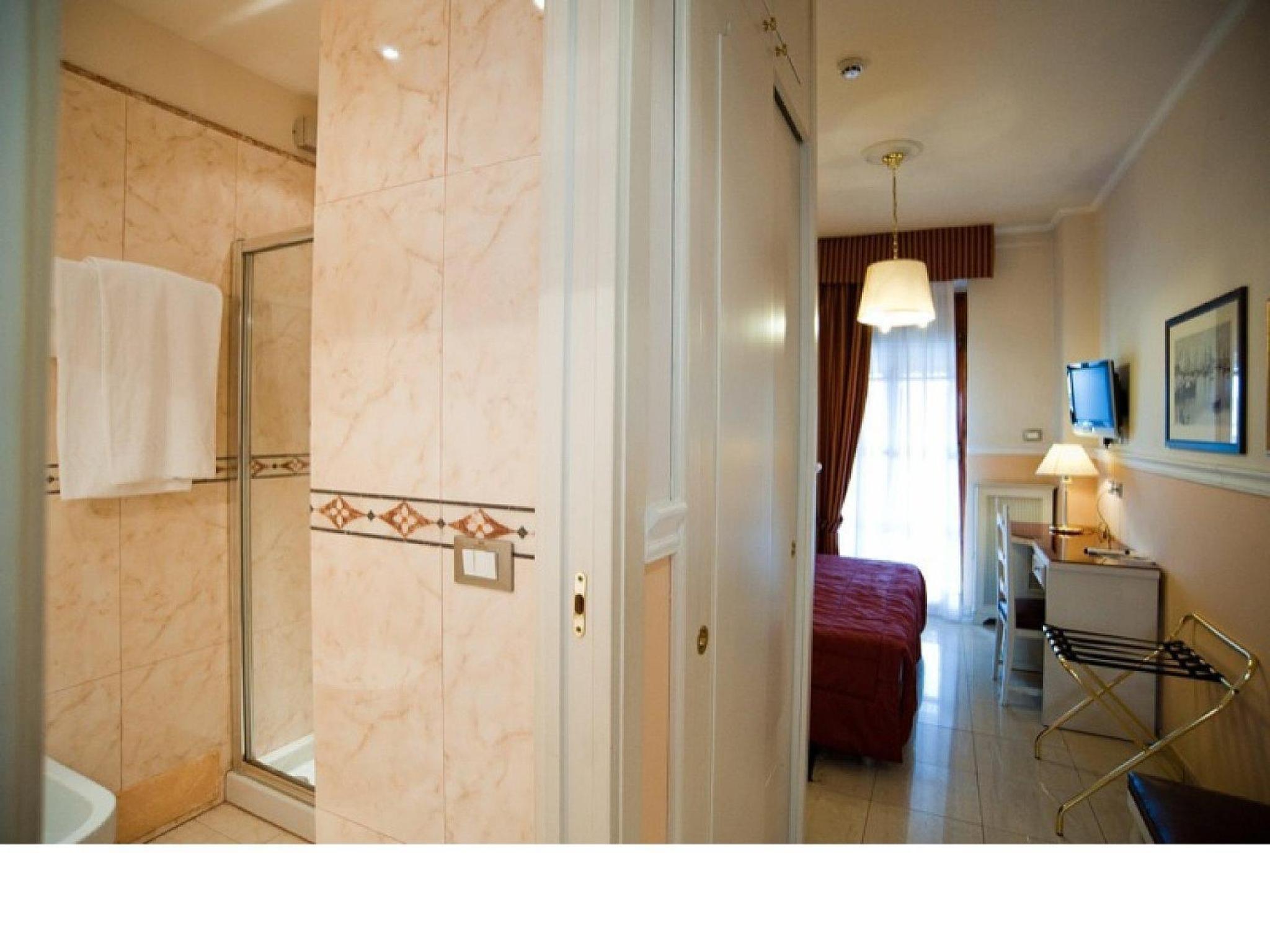 Superior Double or Twin Room - Photo 18