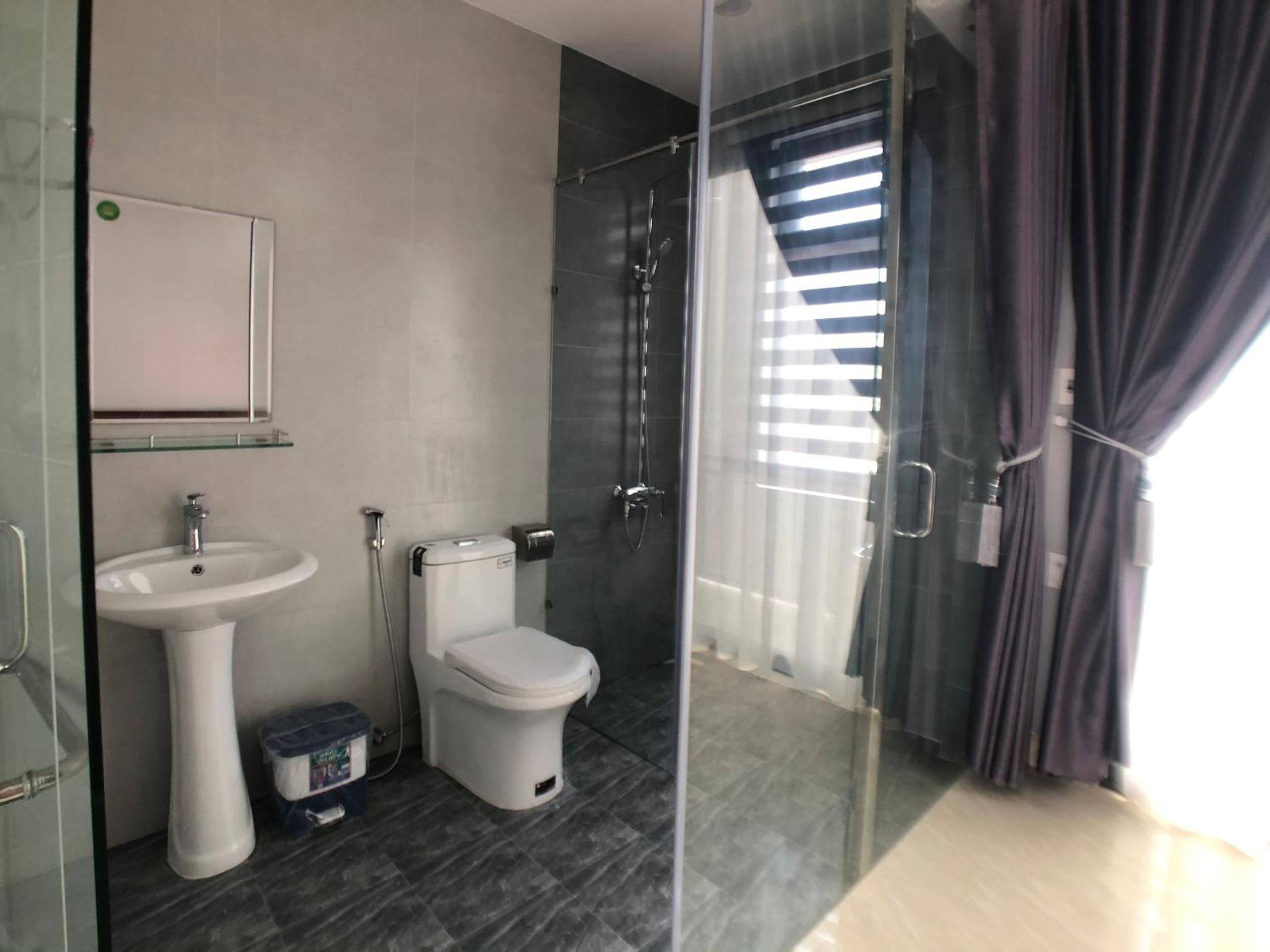 Double Room with Balcony - Photo 7