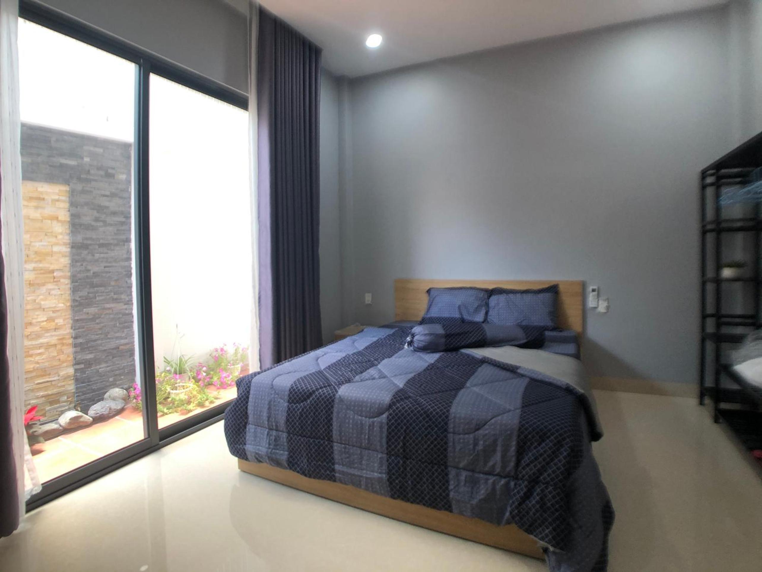 Double Room with Balcony - Photo 23