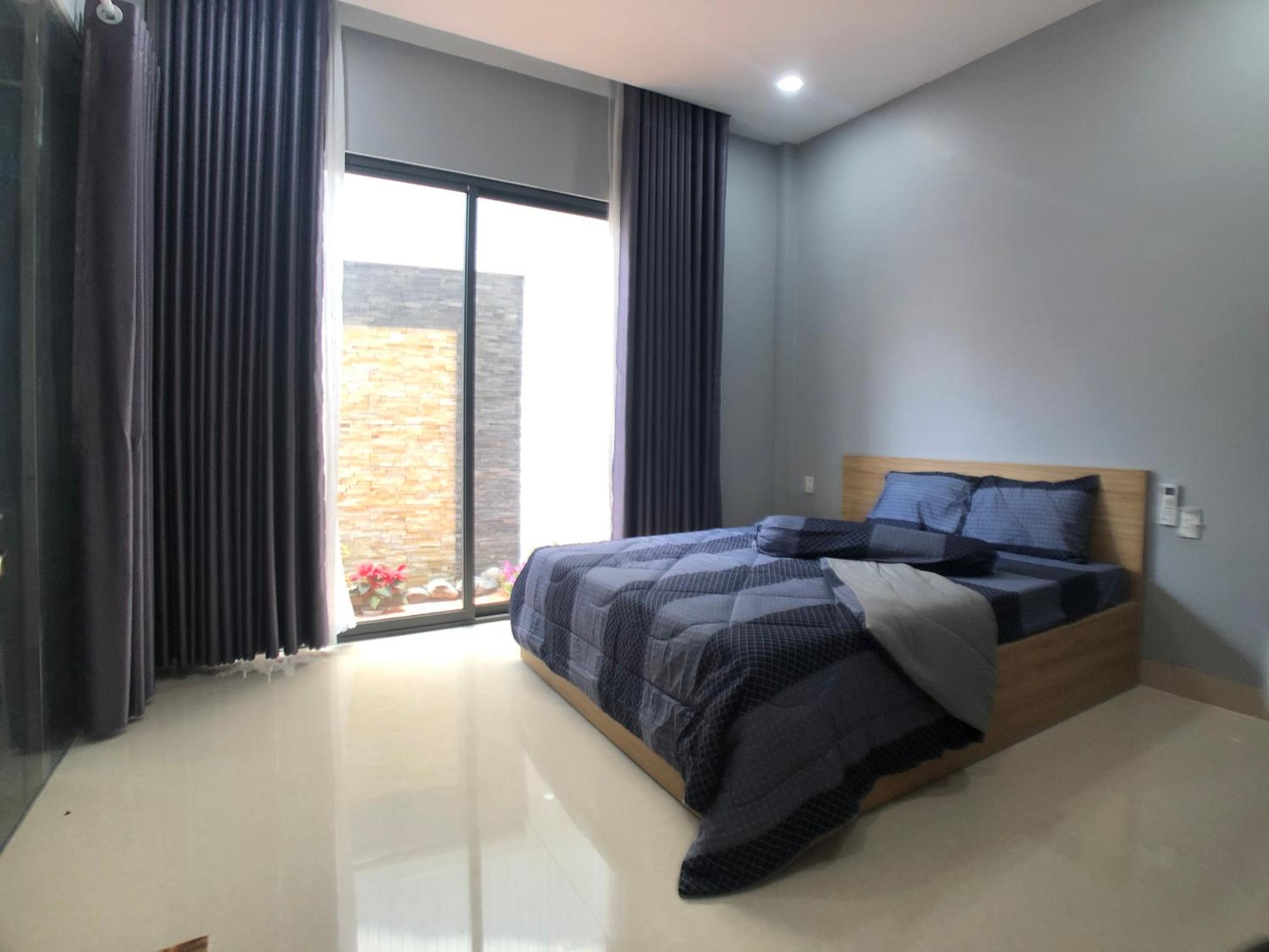 Double Room with Balcony - Photo 4