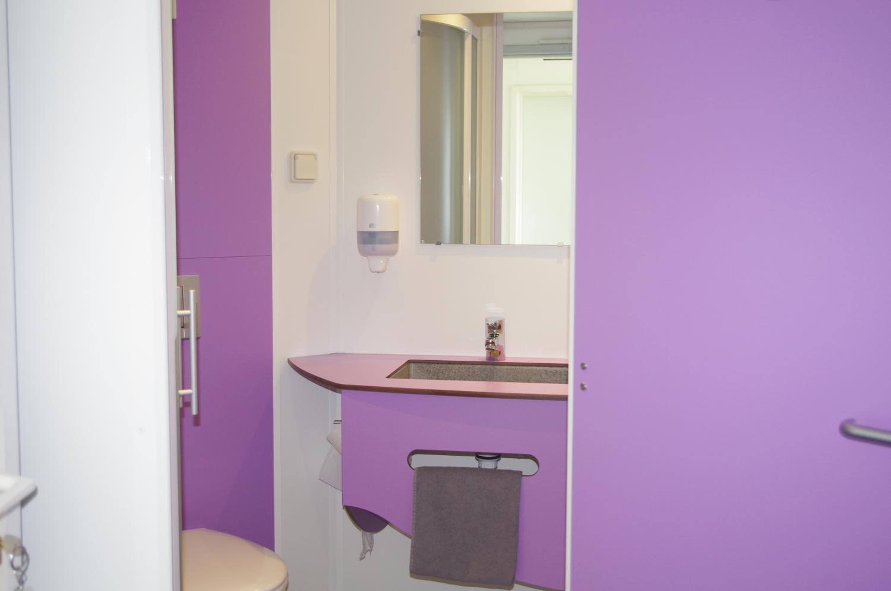 Standard Twin Room photo 2