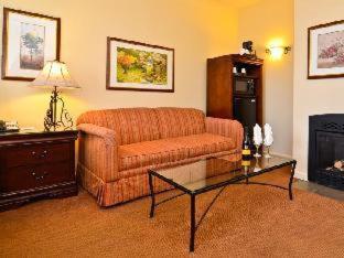 Queen Room - Disability Access Tub - Photo 6