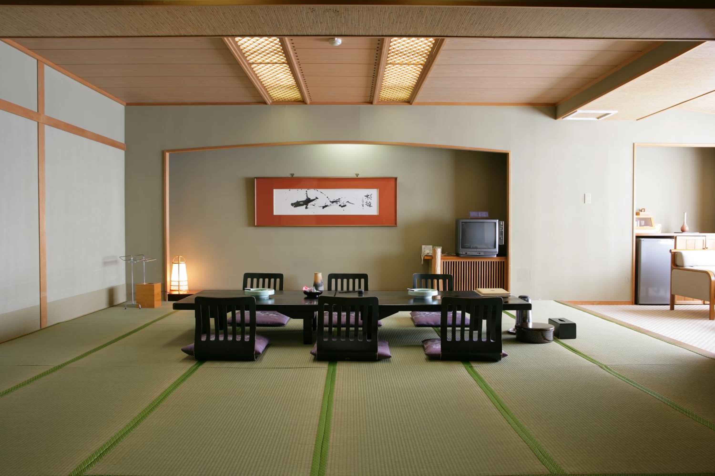 Japanese-Style Large Family Room - Non-Smoking - Photo 1
