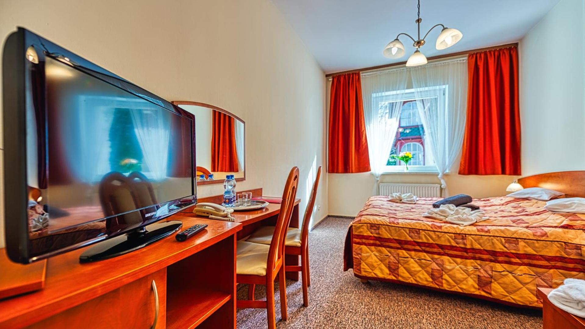 Economy Twin Room