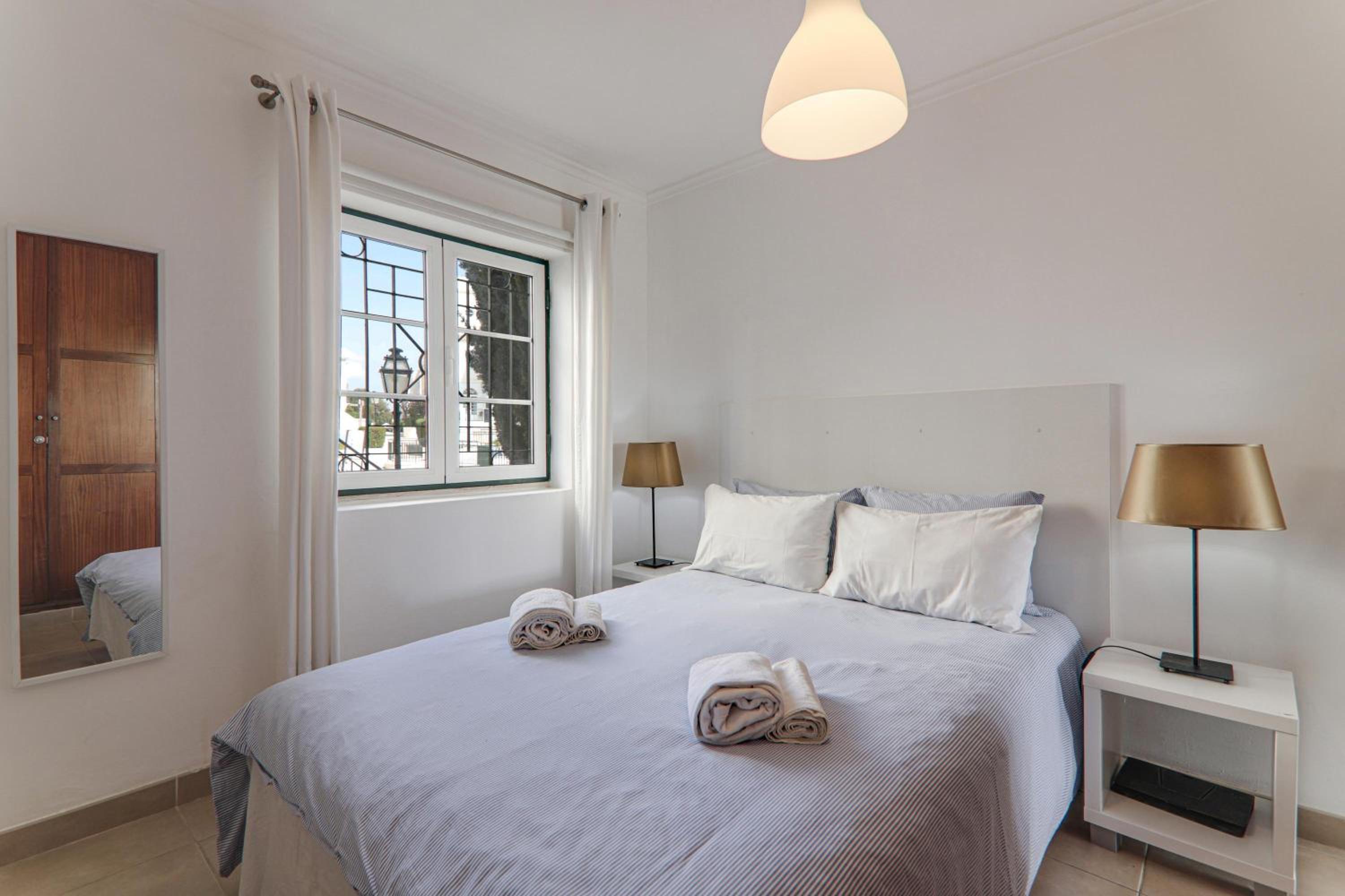 Two-Bedroom Deluxe Apartment with Garden View photo 1