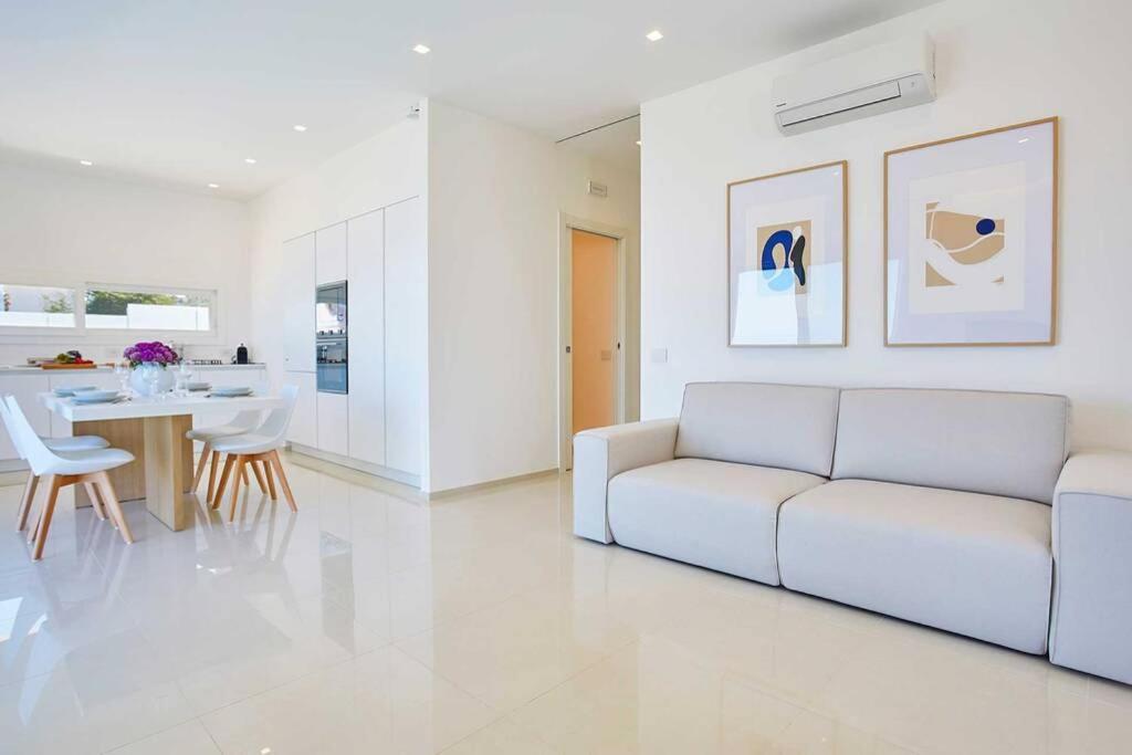 Three-Bedroom Villa photo 1