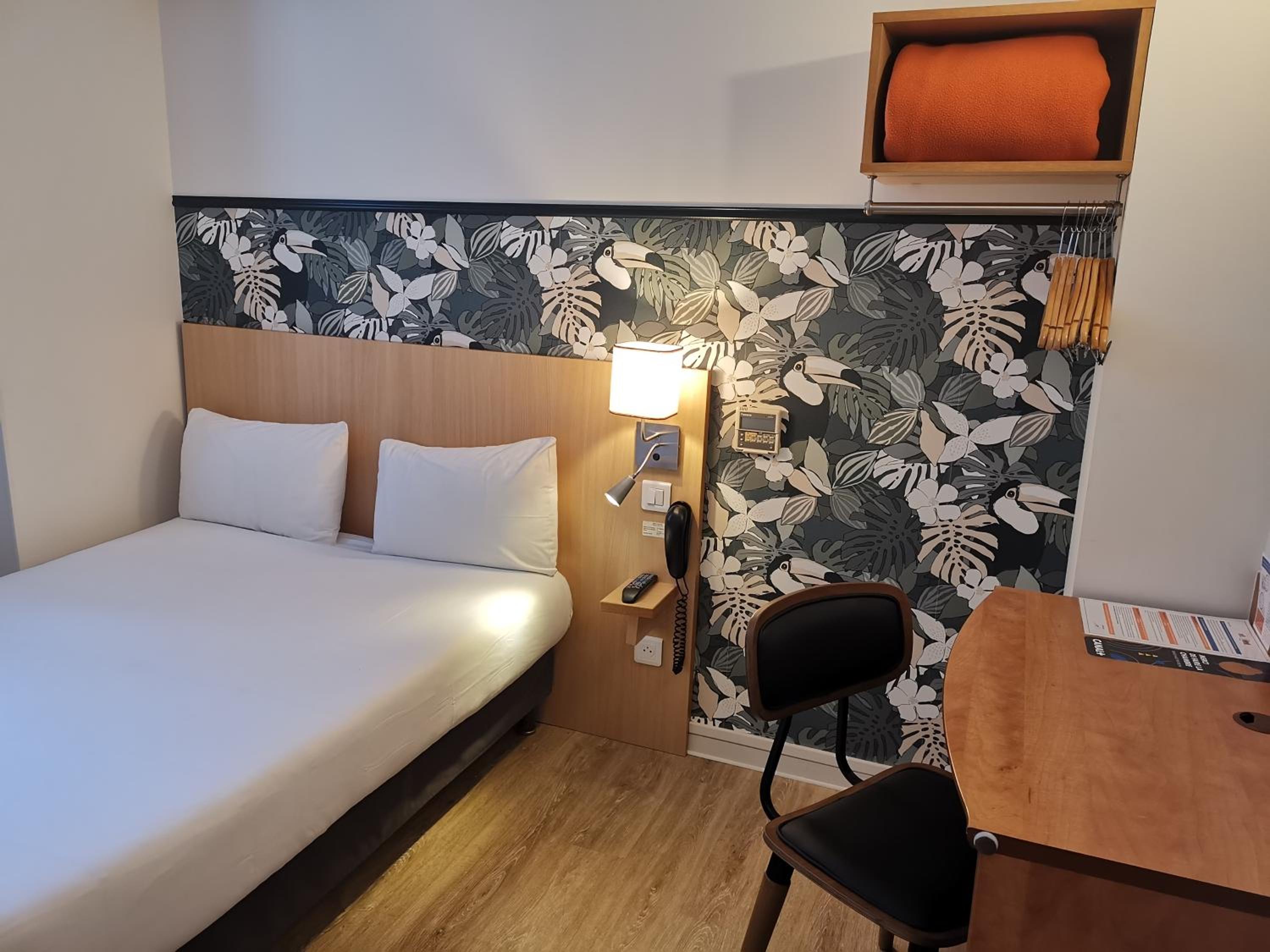 Small Double Room - Ground Floor