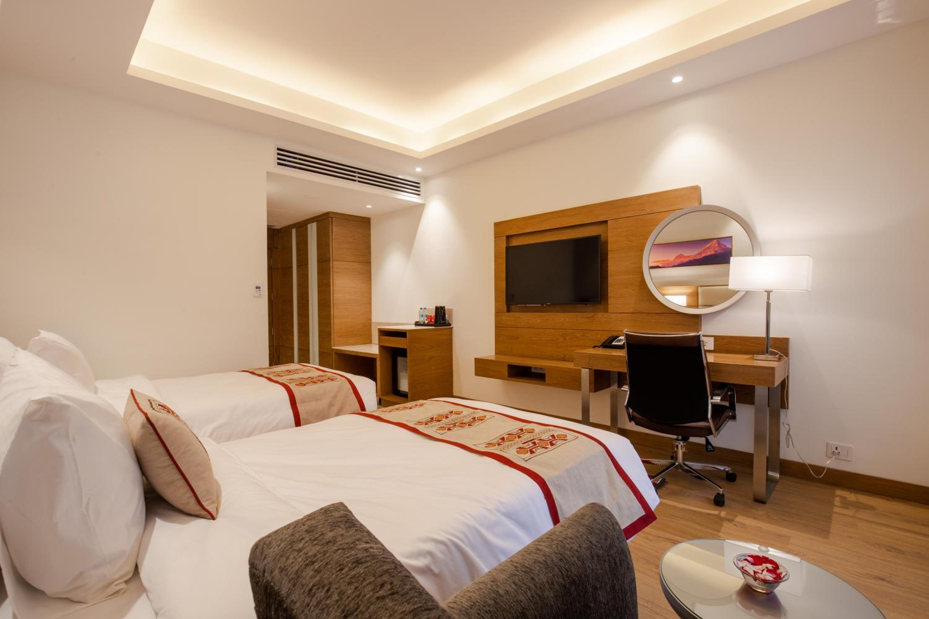 Deluxe Twin Room - Non Smoking (10% off on Food and Soft Beverages) - Photo 4