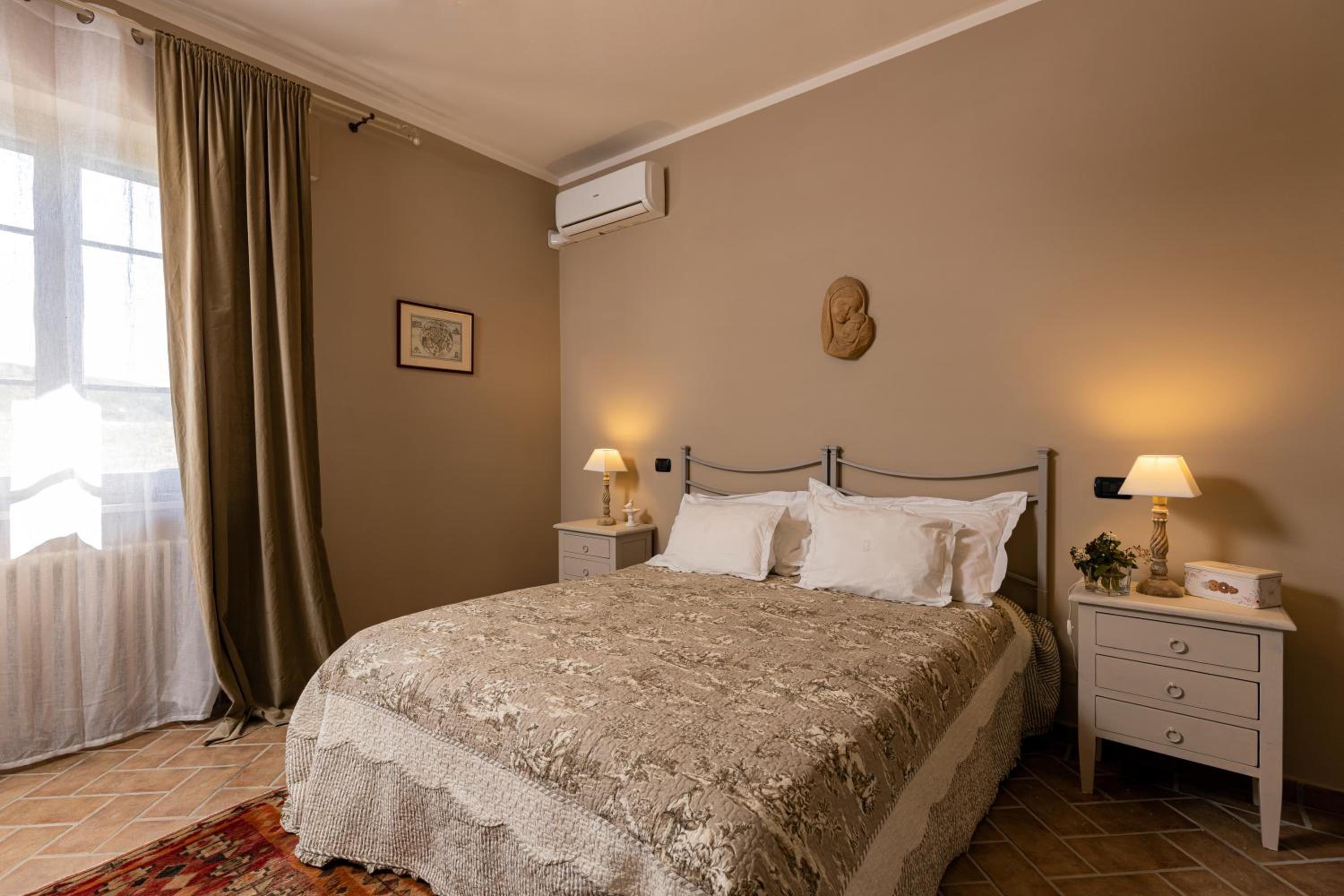 Standard Double Room - Photo 4