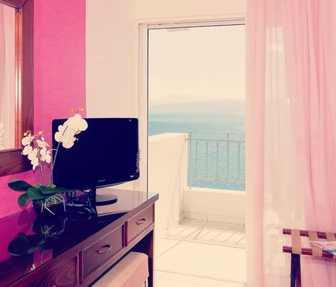 Studio with Sea View - Photo 30