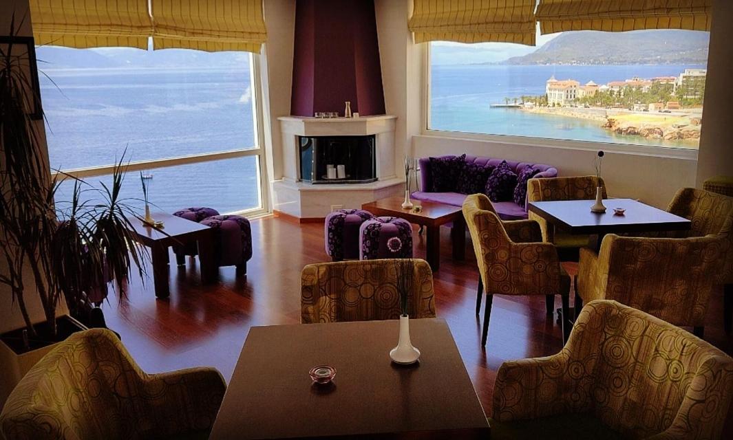 Studio with Sea View - Photo 41