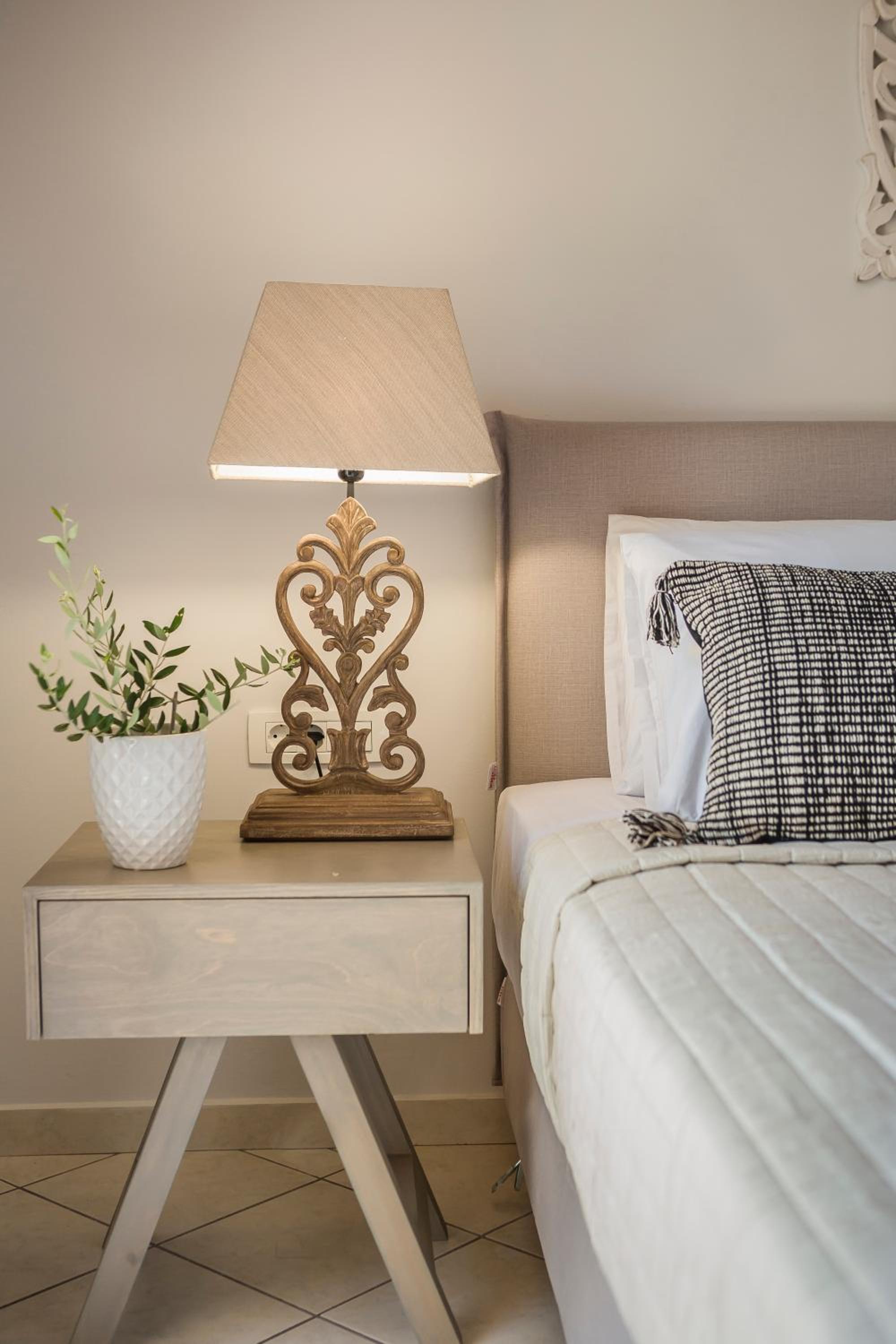 Superior Room with Sea View - Photo 18