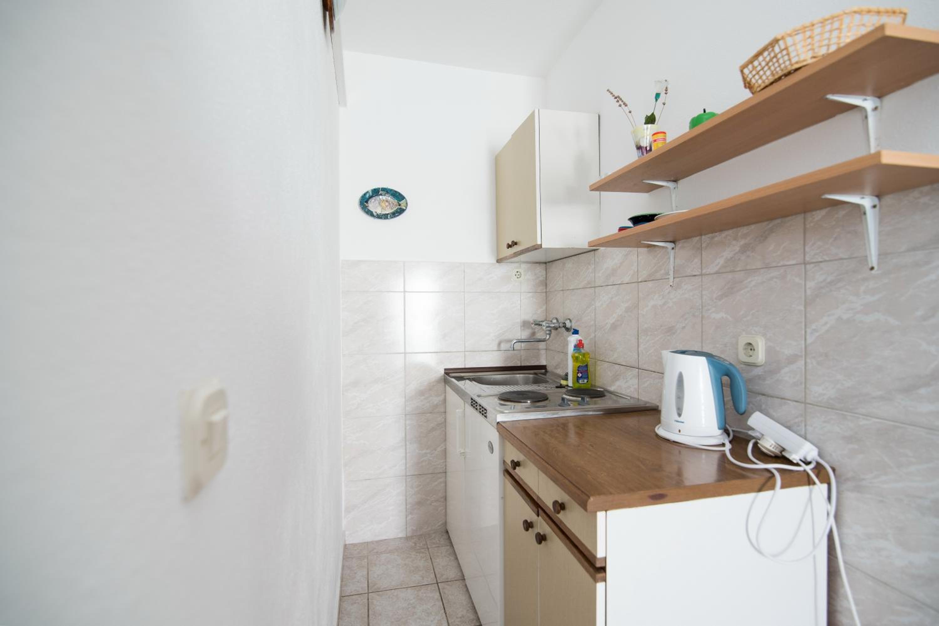 Comfort Two Bedroom Apartment with Terrace and Garden View photo 3