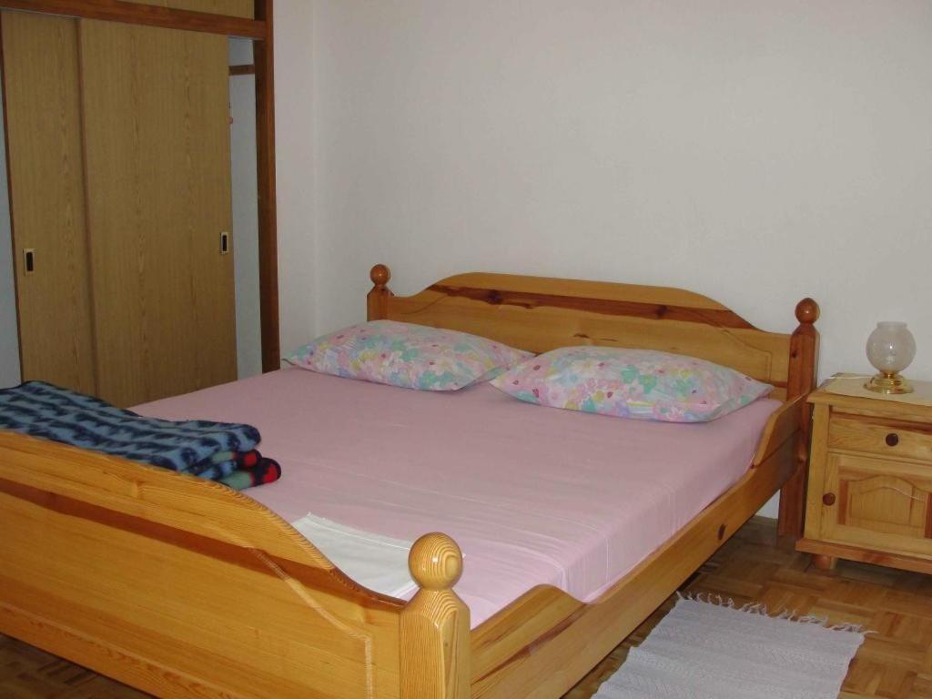 Comfort Two Bedroom Apartment with Balcony photo 1