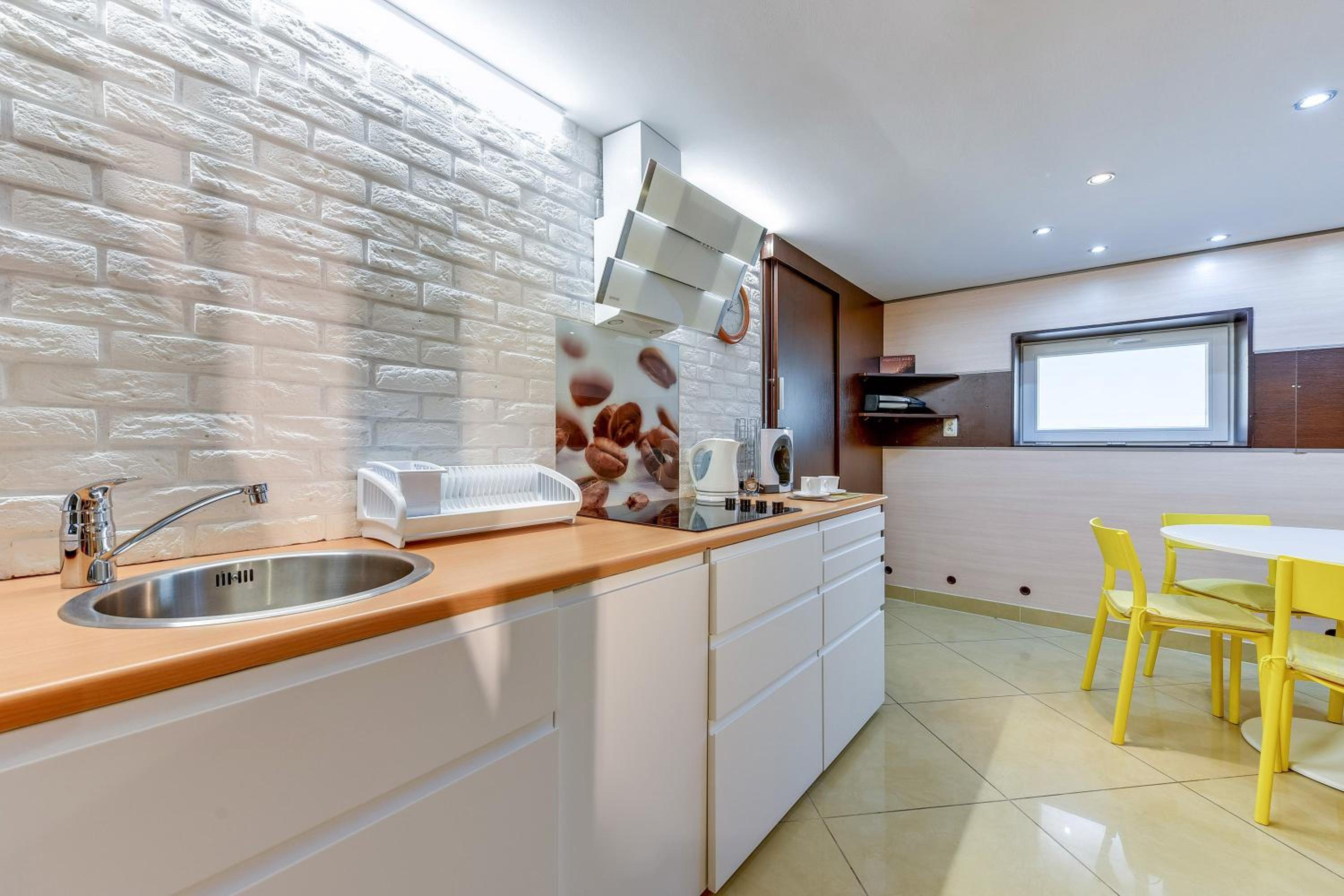 Apartment - Split Level - Photo 12