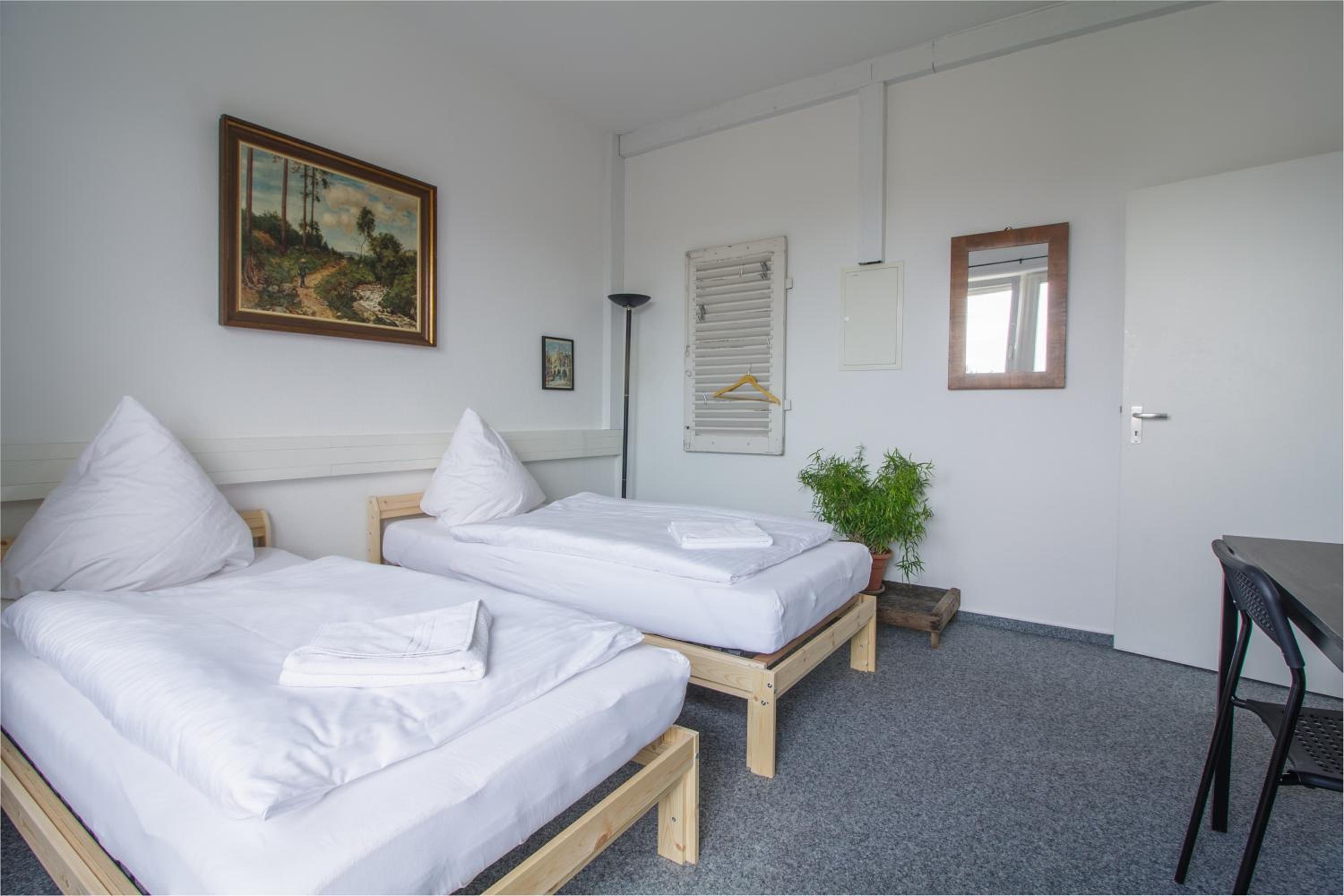 Budget Double Room with Shared Bathroom photo 2