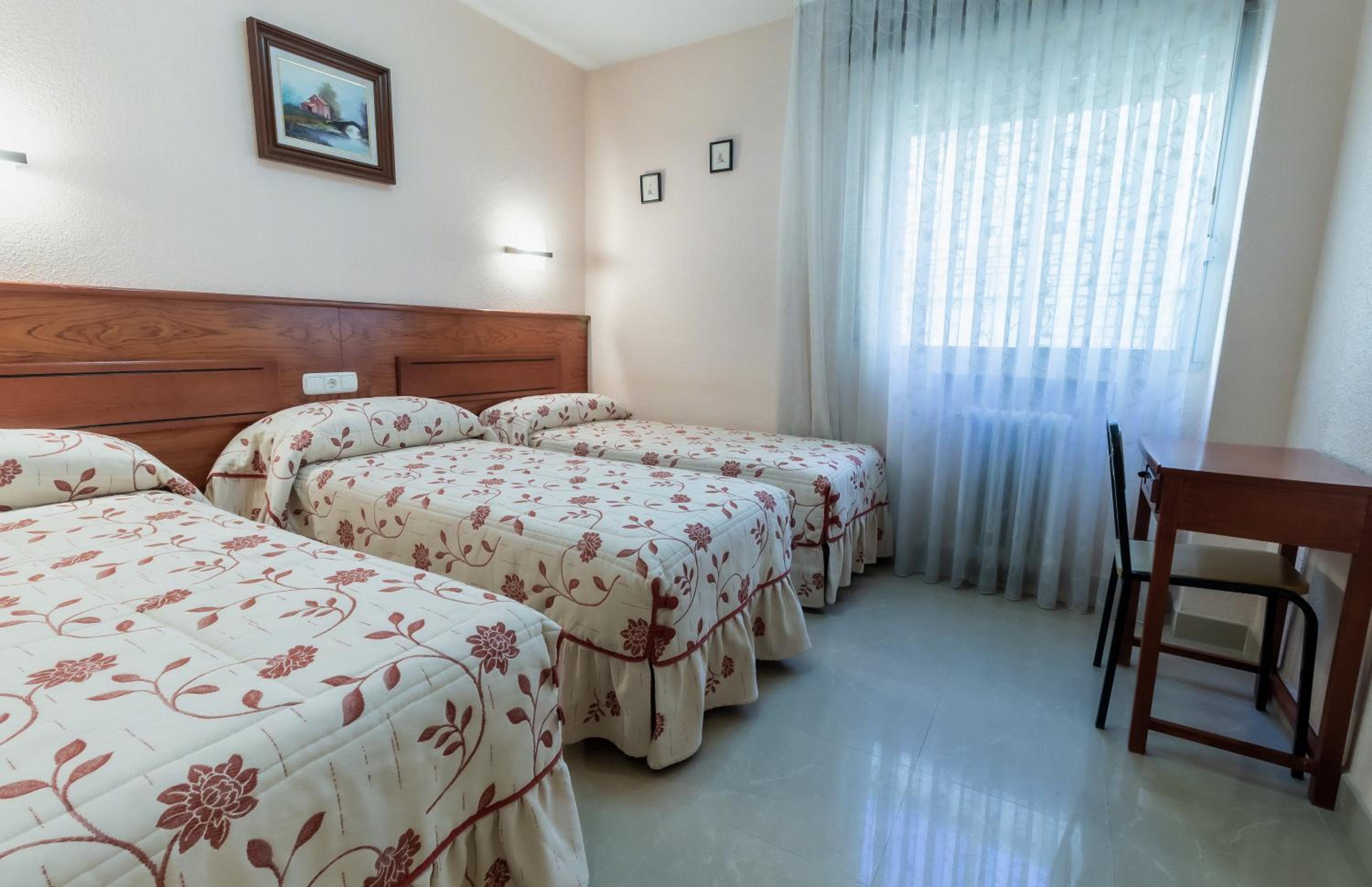 Habitación Doble con Baño Compartido