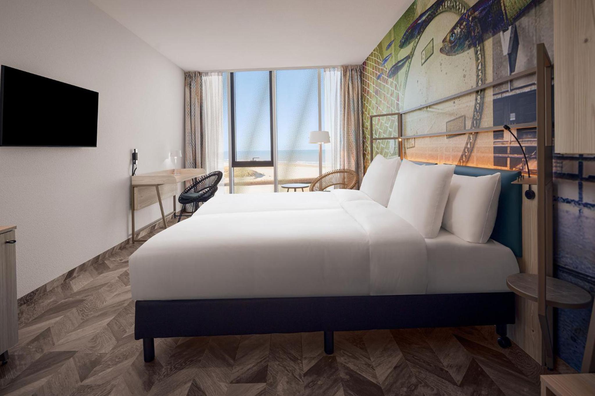 Seaview Twin Room - Photo 1