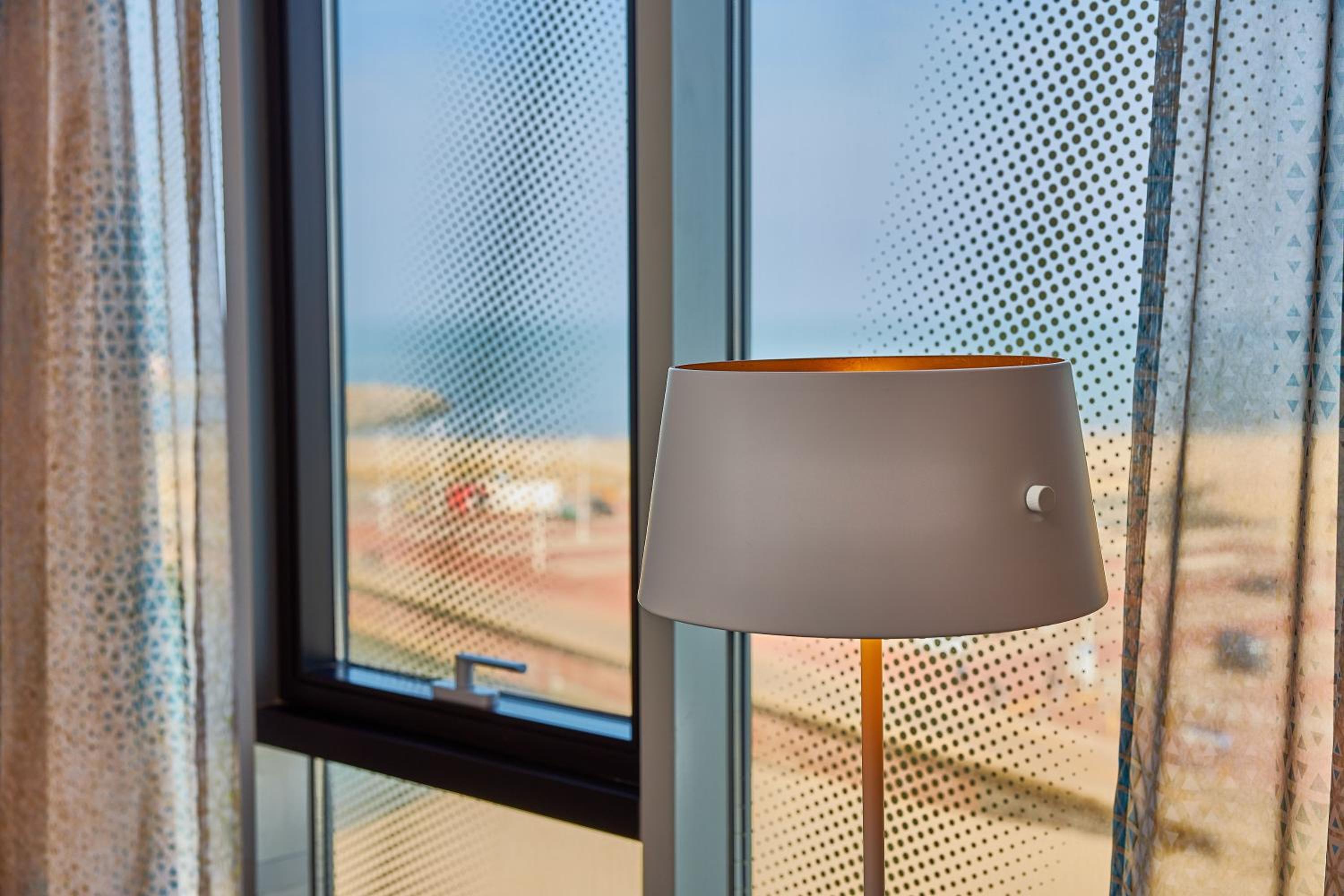 Seaview Twin Room - Photo 4