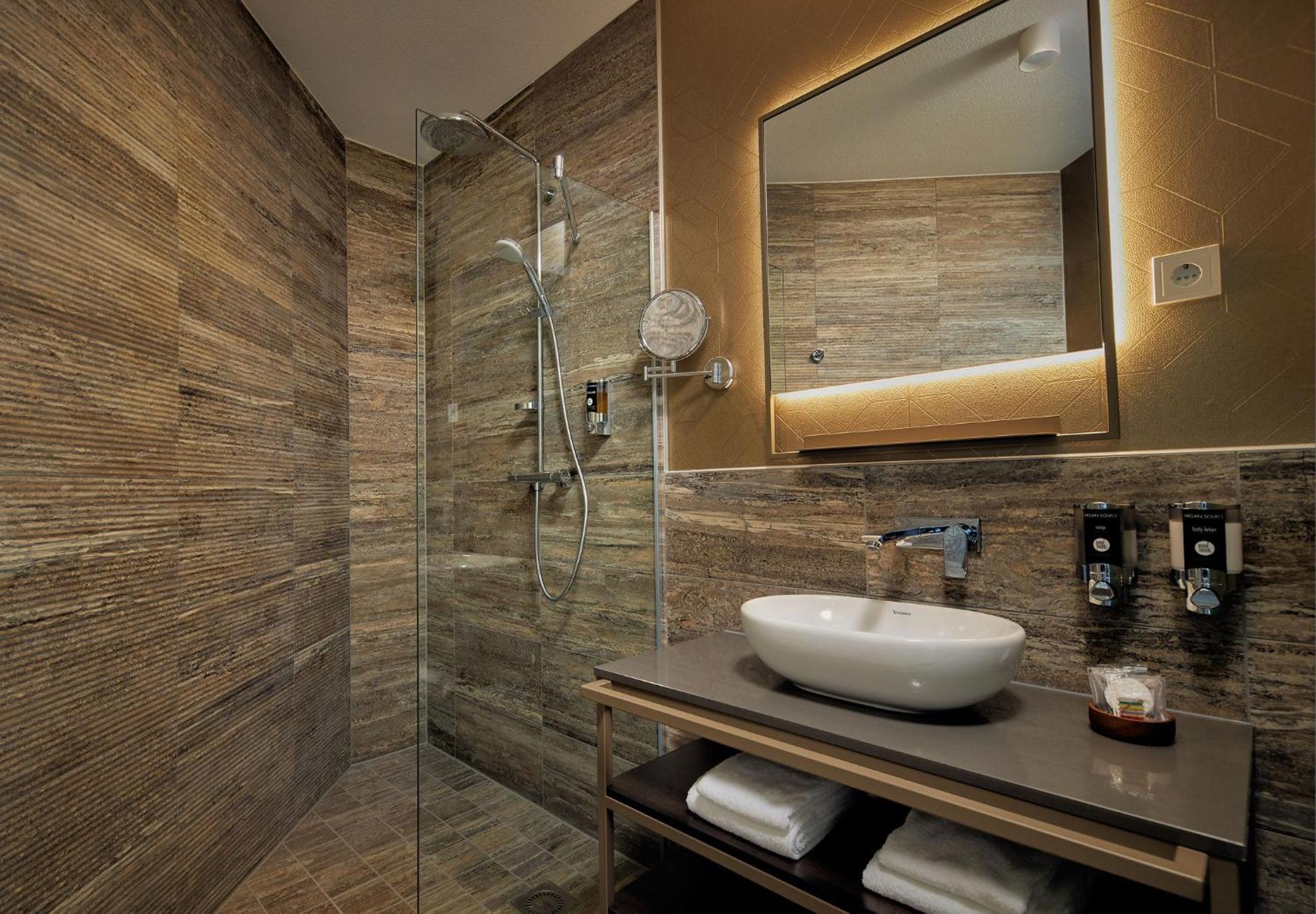 Spa Room - Photo 4