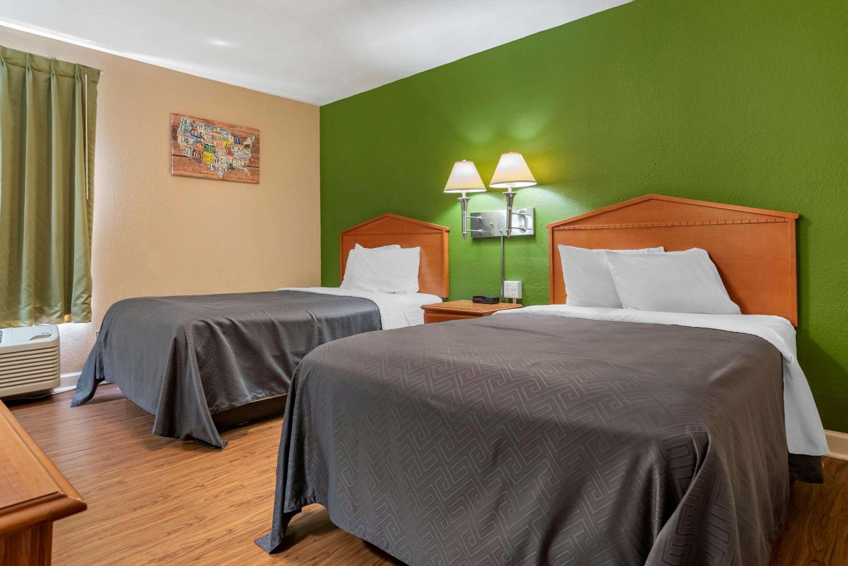 Double Room with Two Double Beds - Non-Smoking - Photo 1
