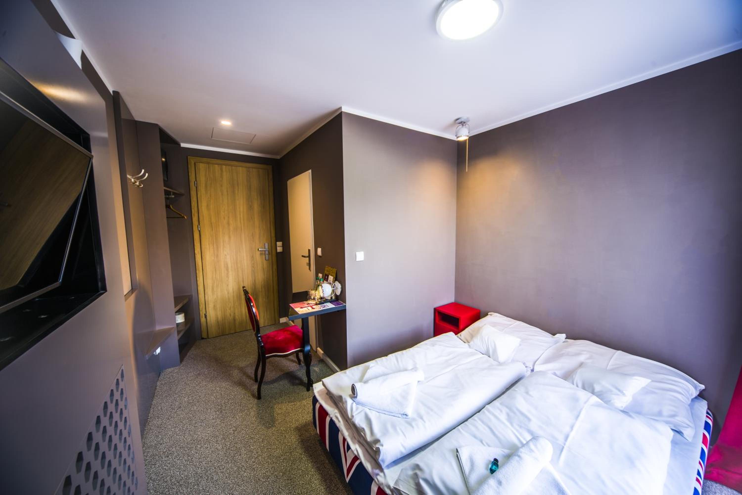 Economy Double Room - Photo 1