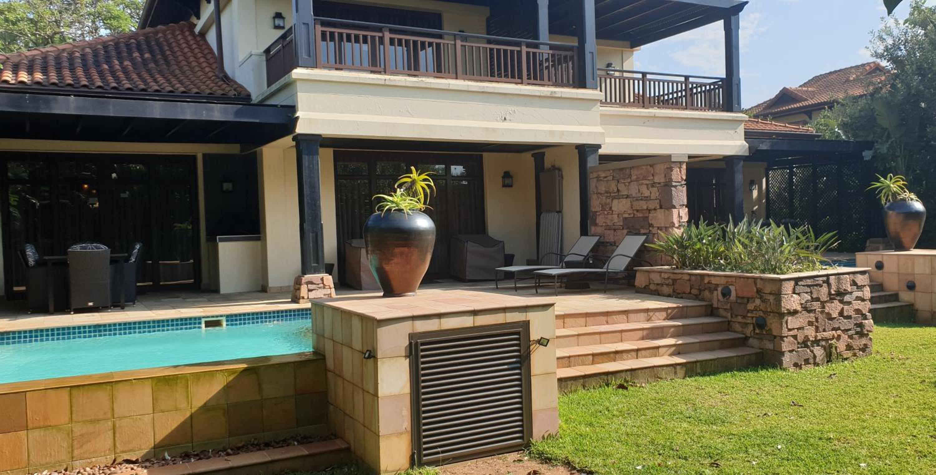 Two-Bedroom Villa - Photo 13