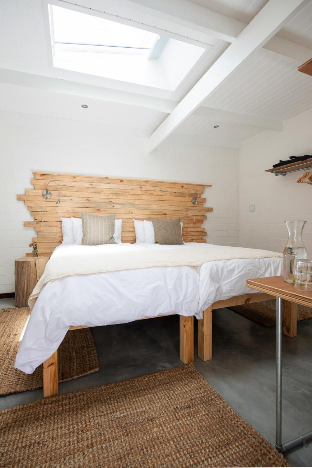 Twin Room with Pool View