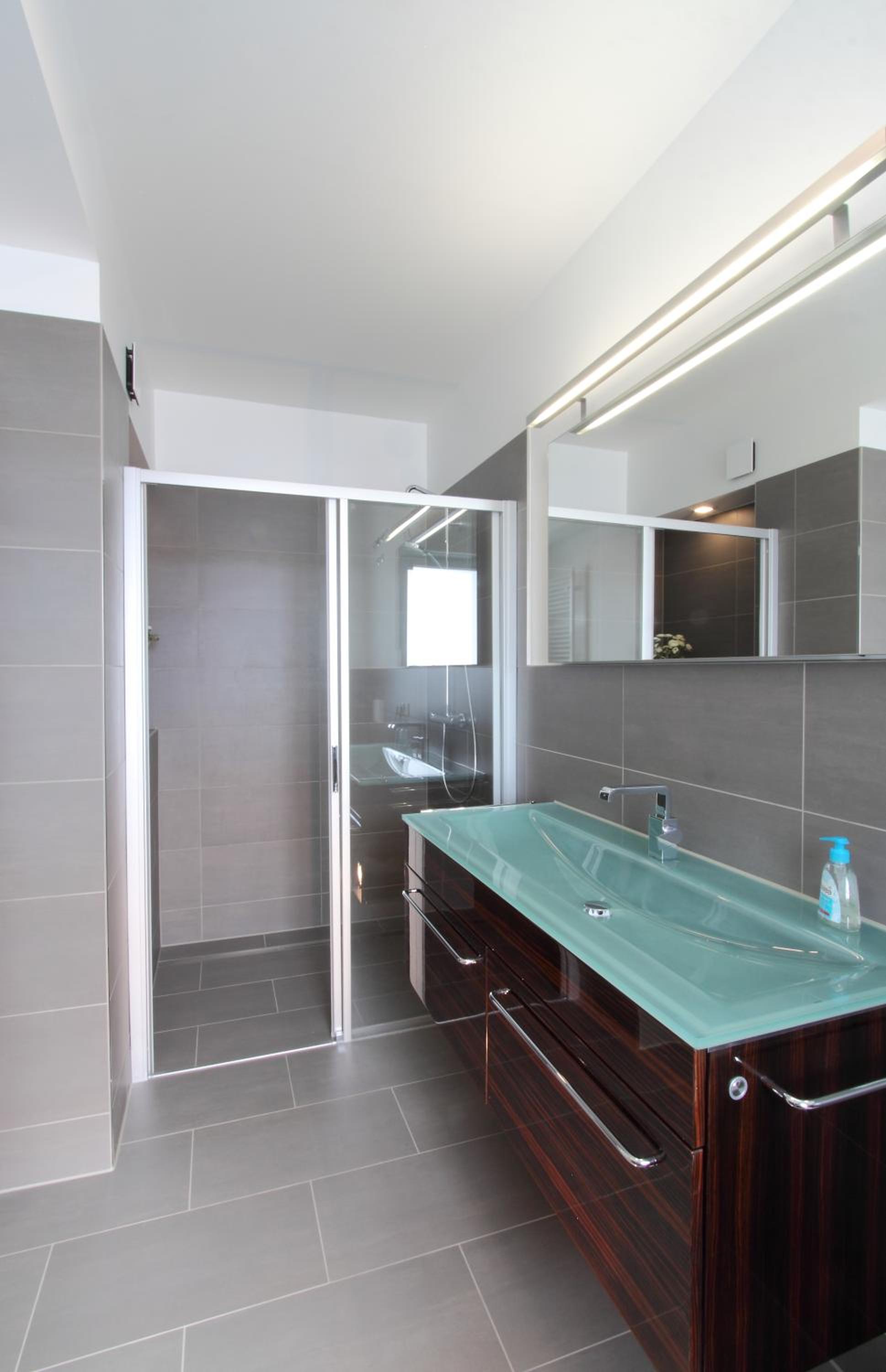 Deluxe Double Room - Photo 9