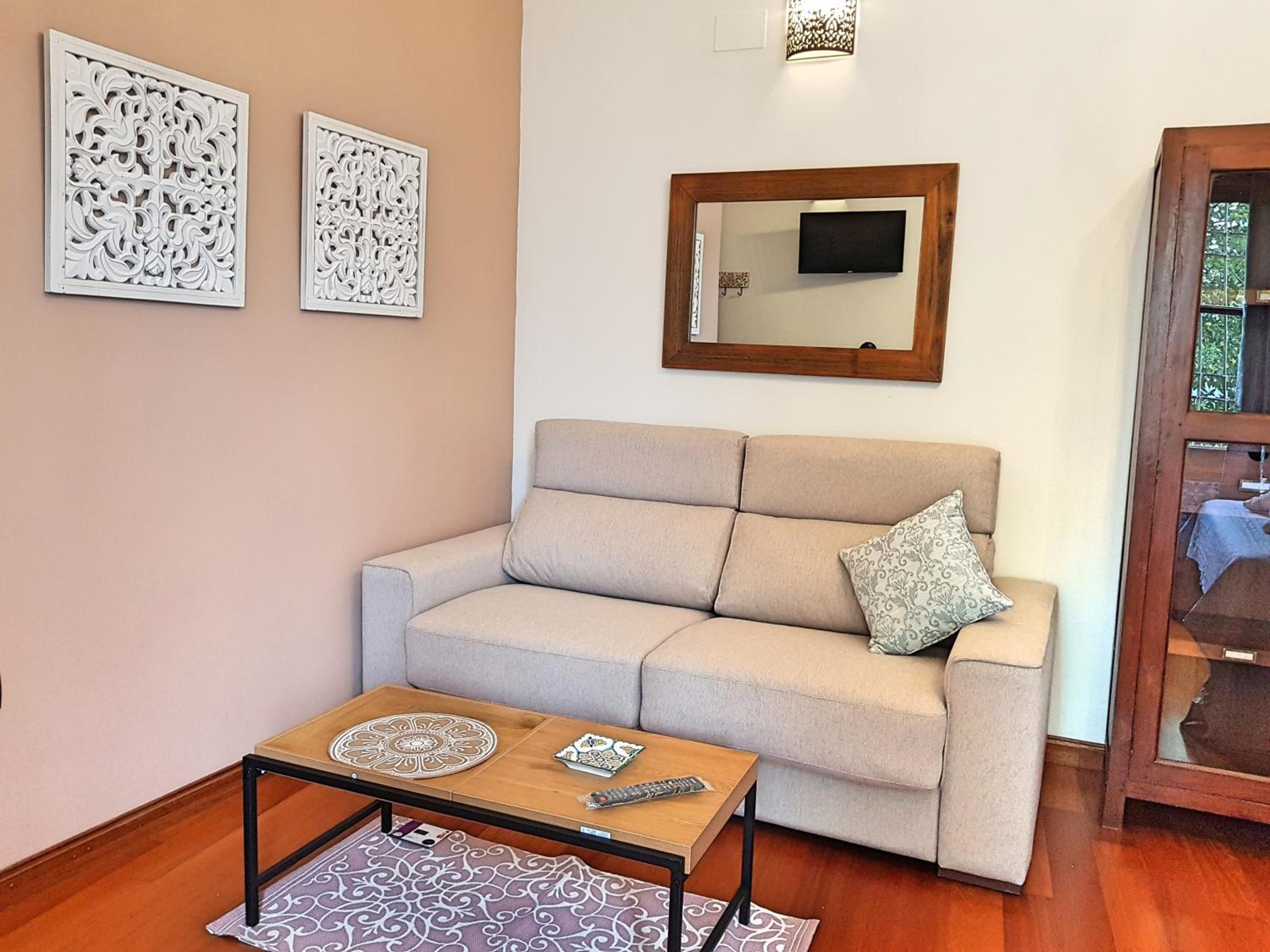 Suite with Terrace - Photo 42