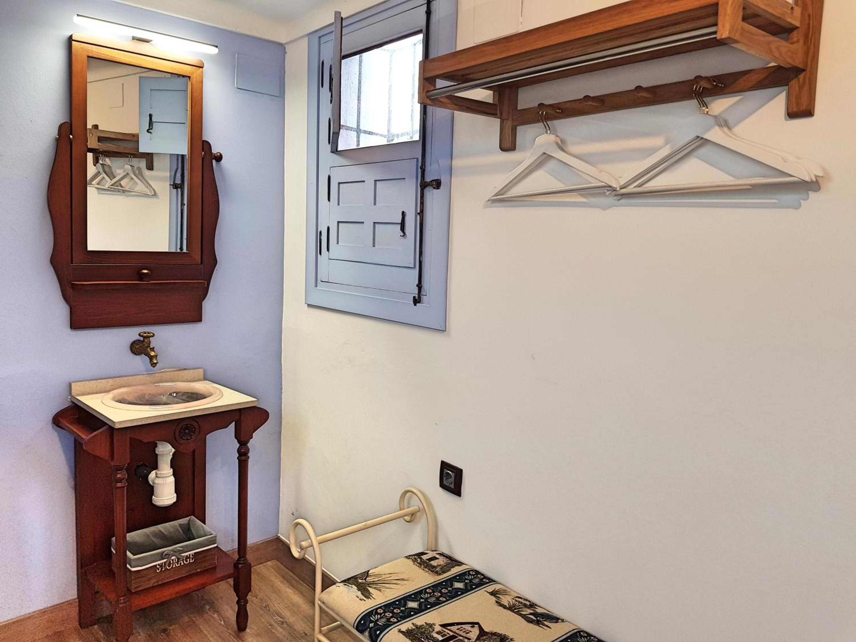 Suite with Terrace - Photo 33