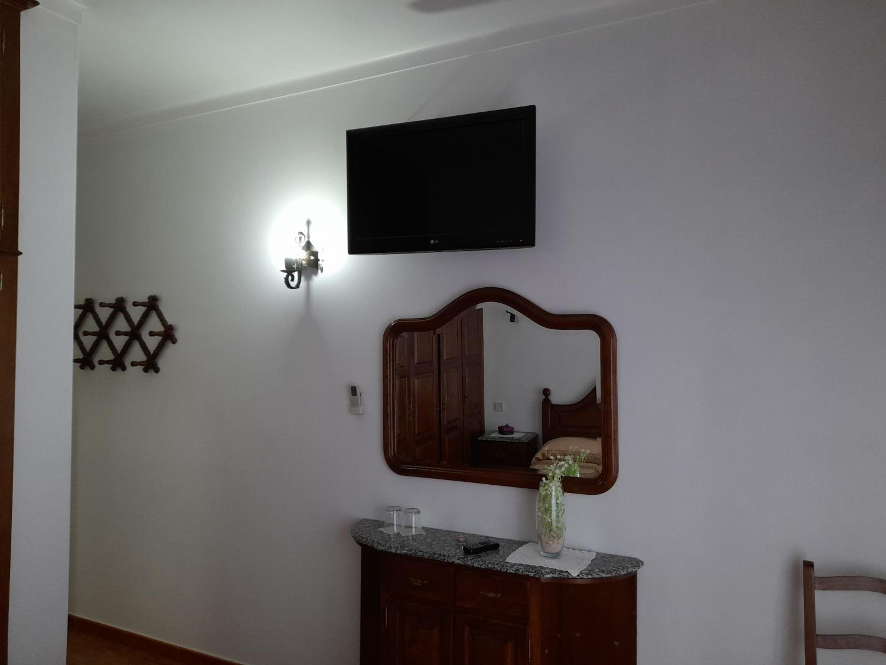 Double Room - Photo 3