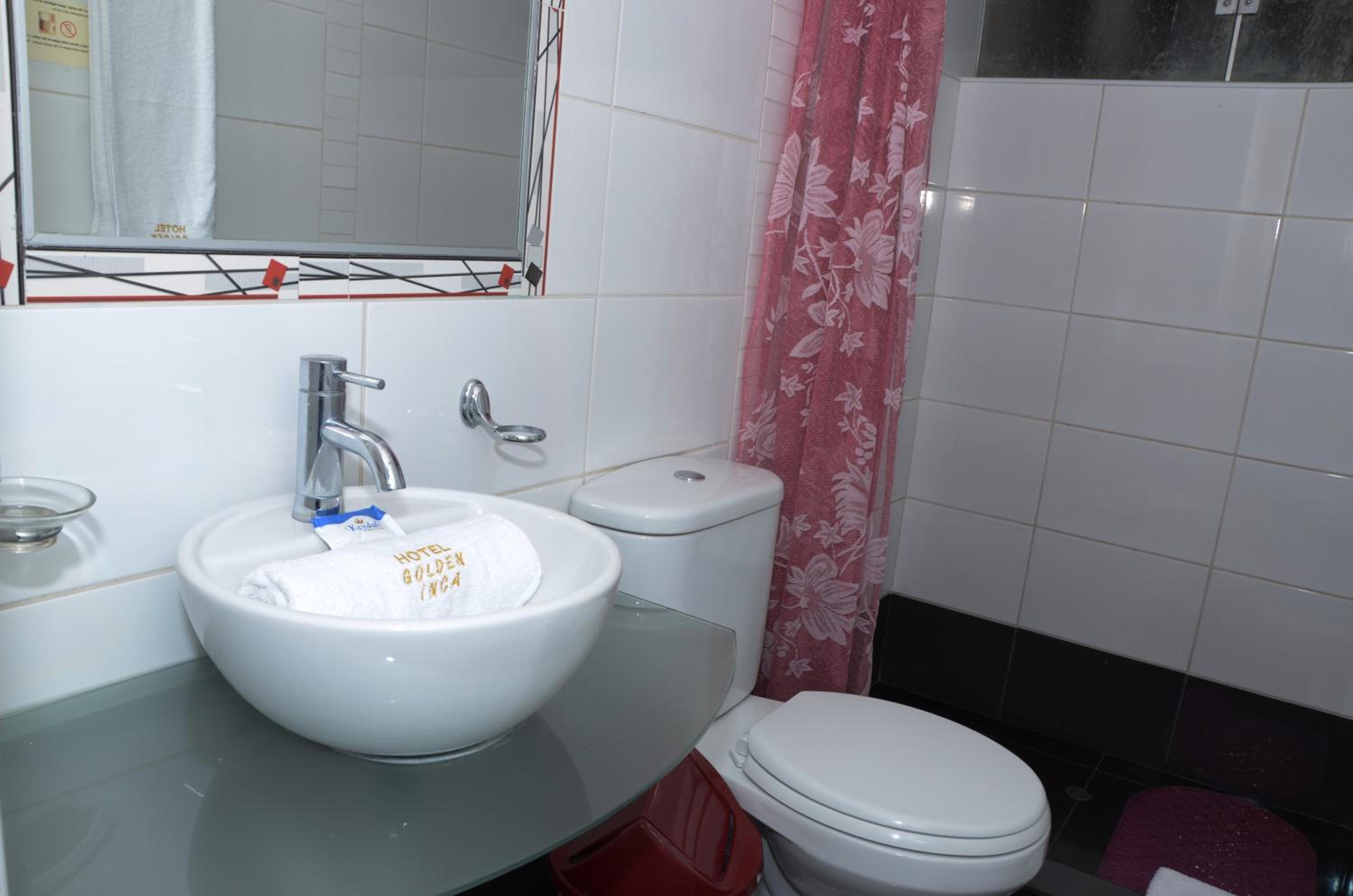 Standard Double Room - Photo 11