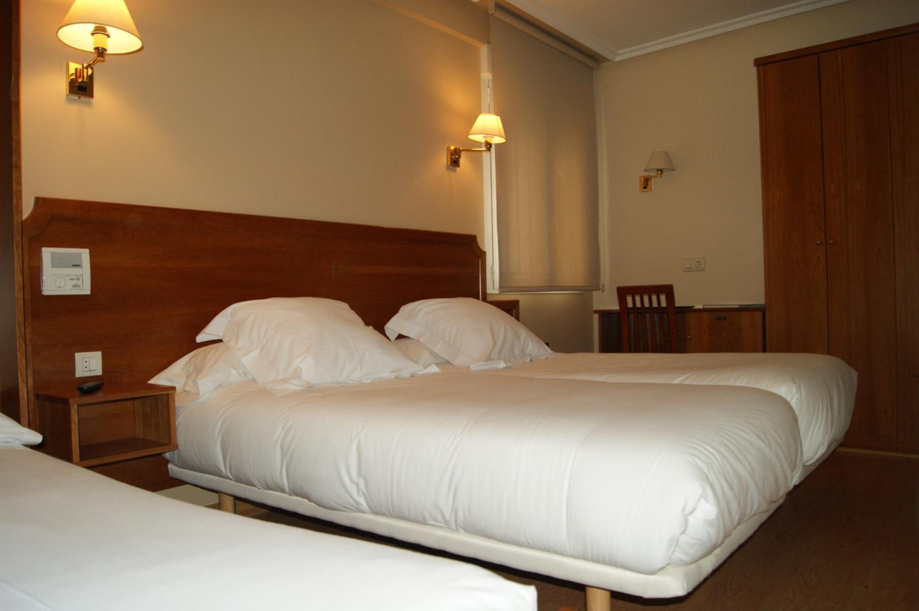 Twin Room  - Photo 4