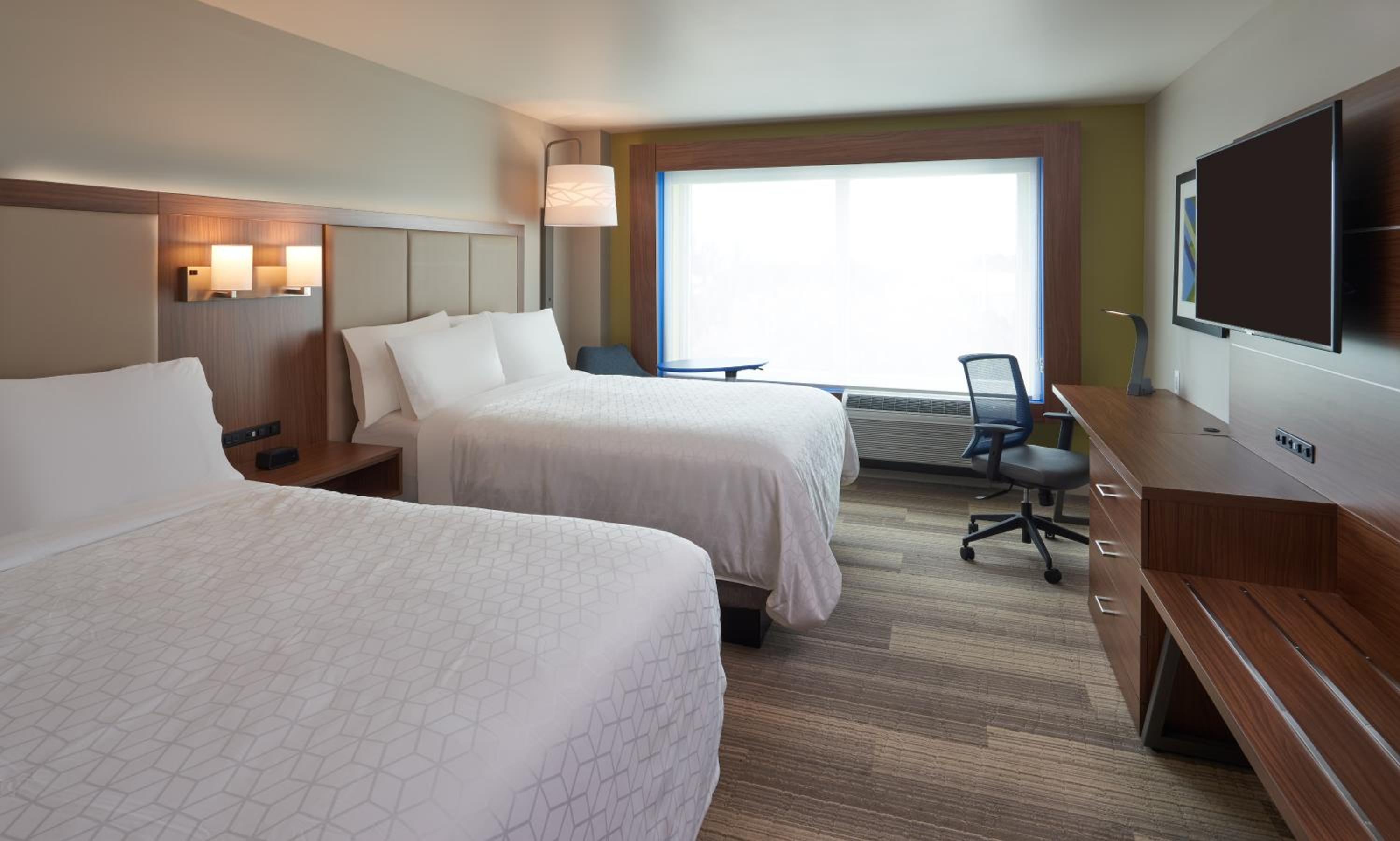 Standard Queen Room with Two Queen Beds - Photo 1