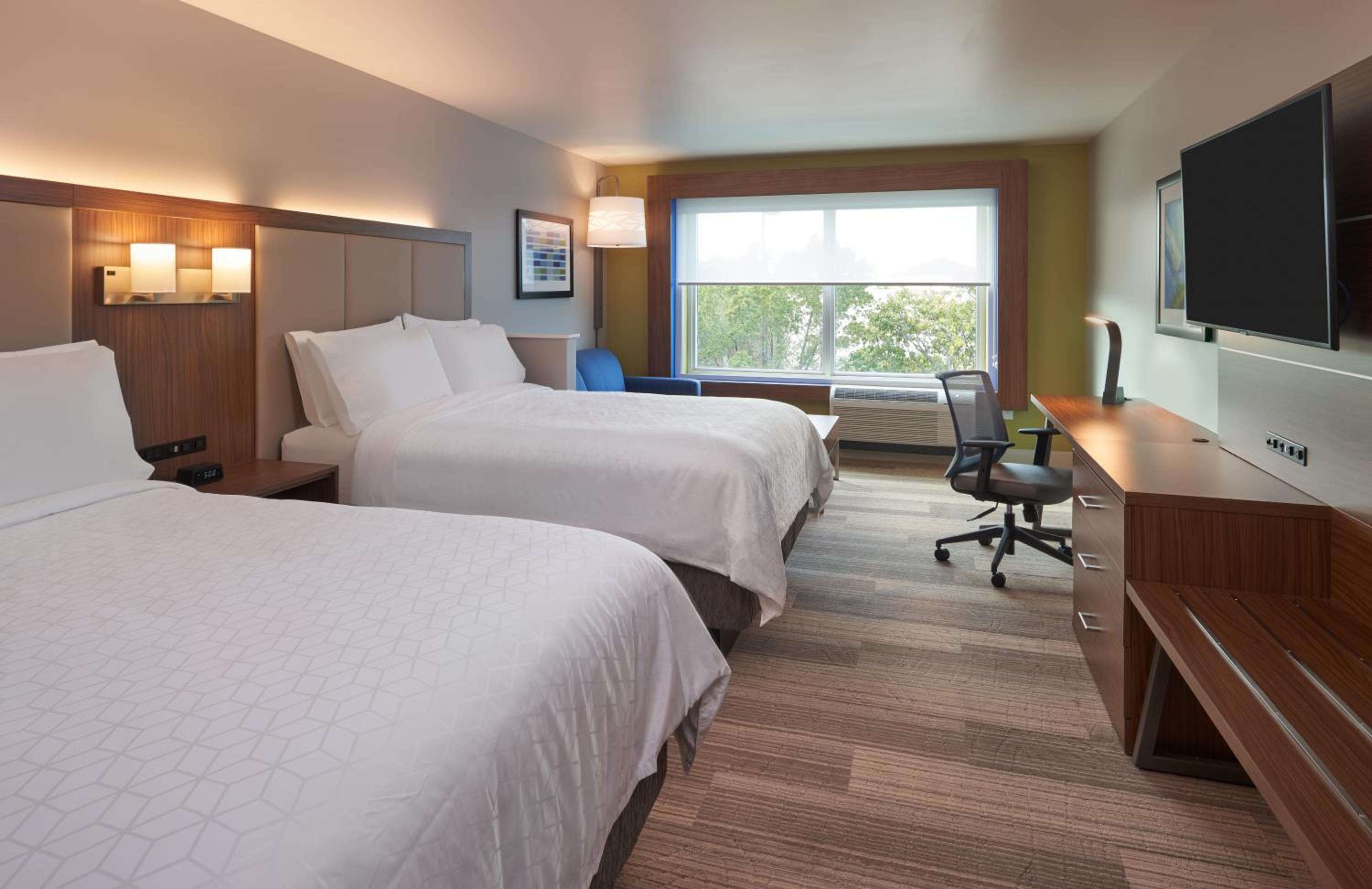 Suite with Two Beds - Non-Smoking - Photo 1
