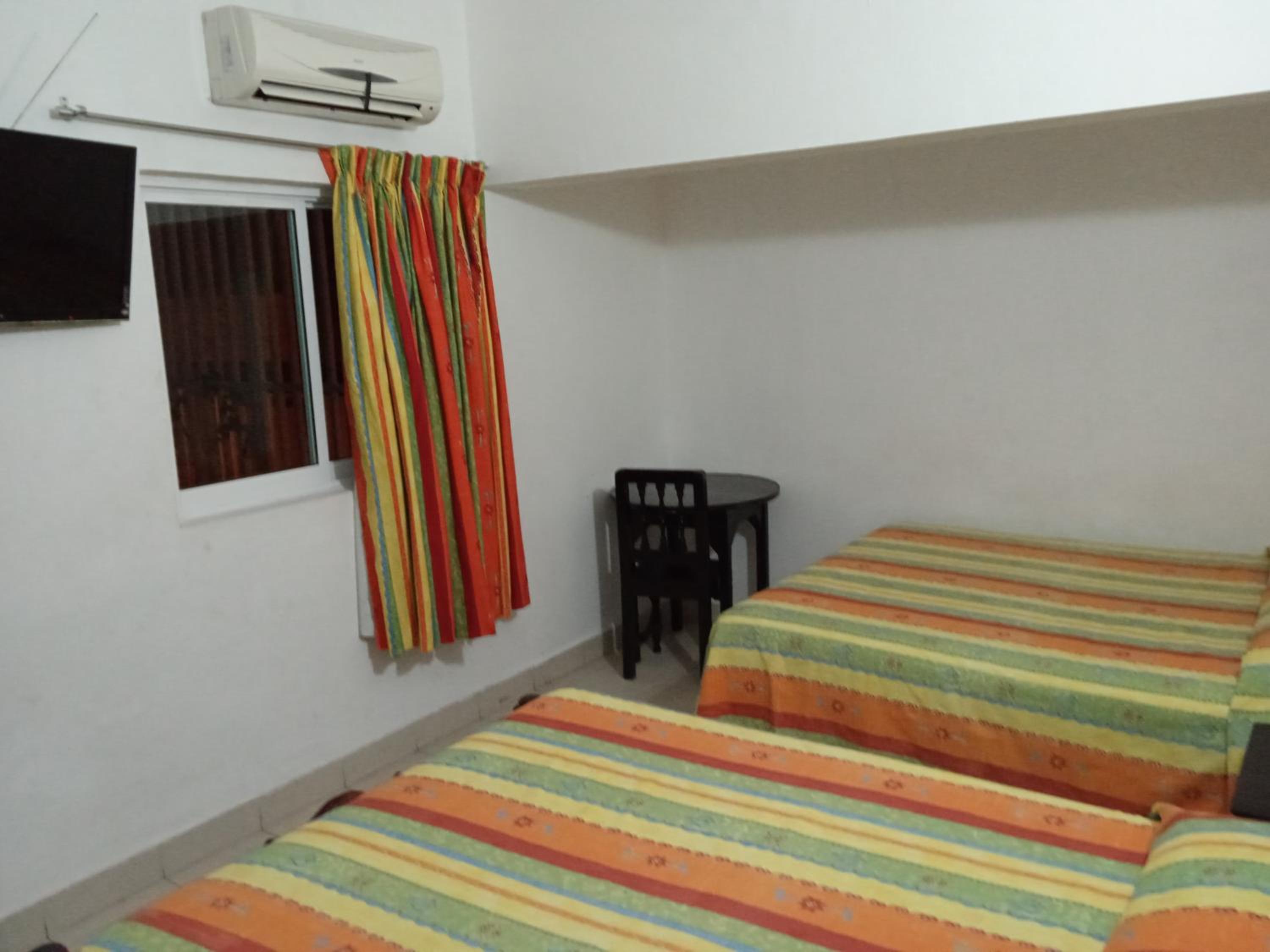 Standard Twin Room - Photo 5