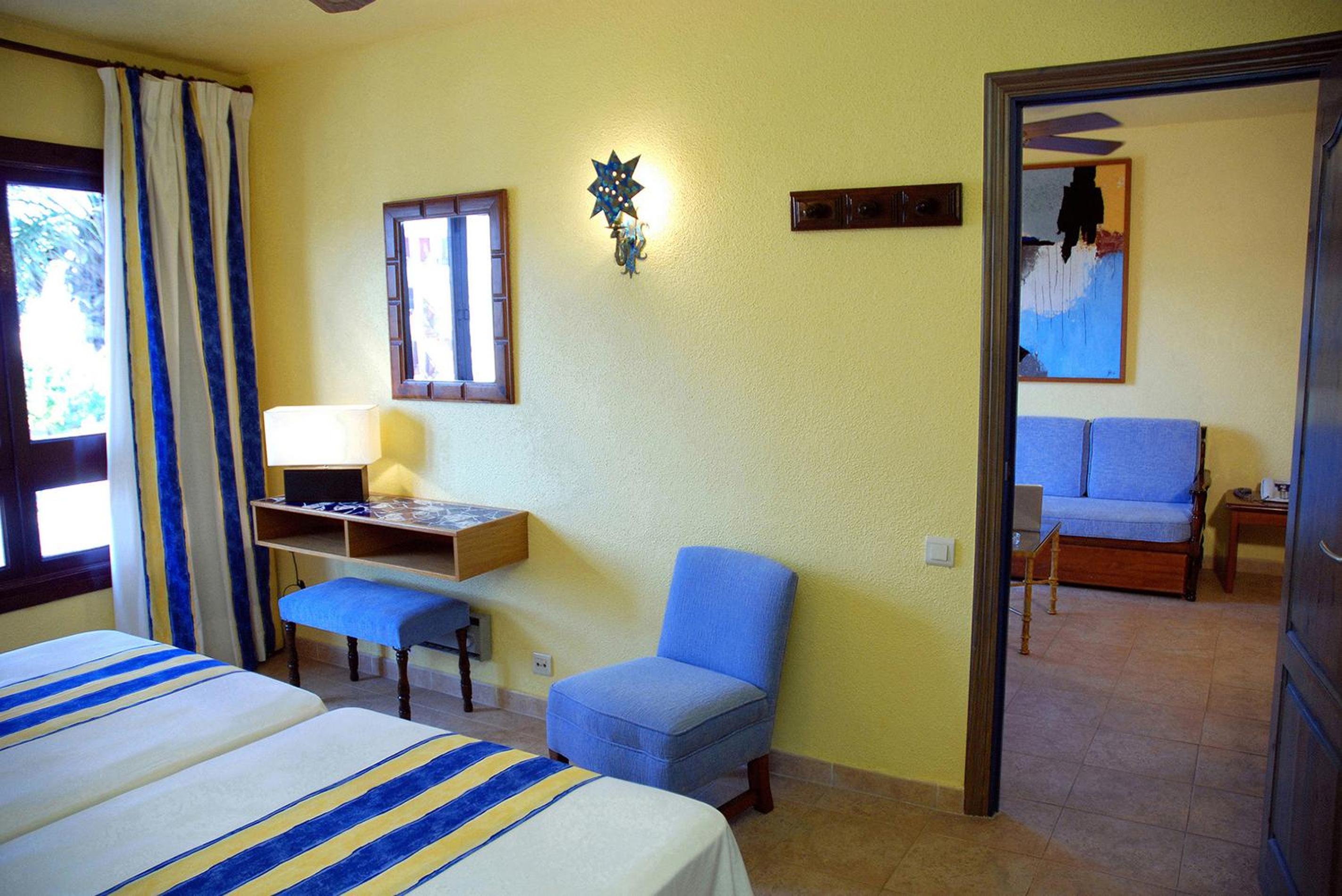 One-Bedroom Apartment (2 Adults + 1 Child) - Photo 2