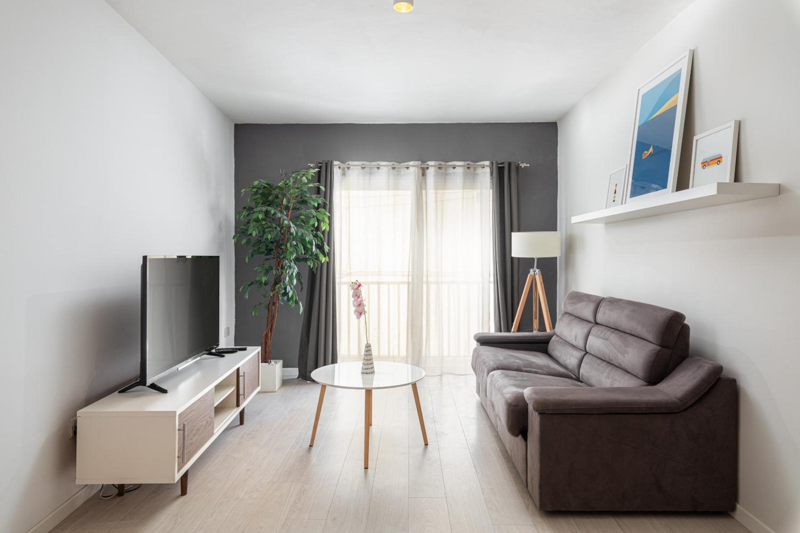 Deluxe Apartment